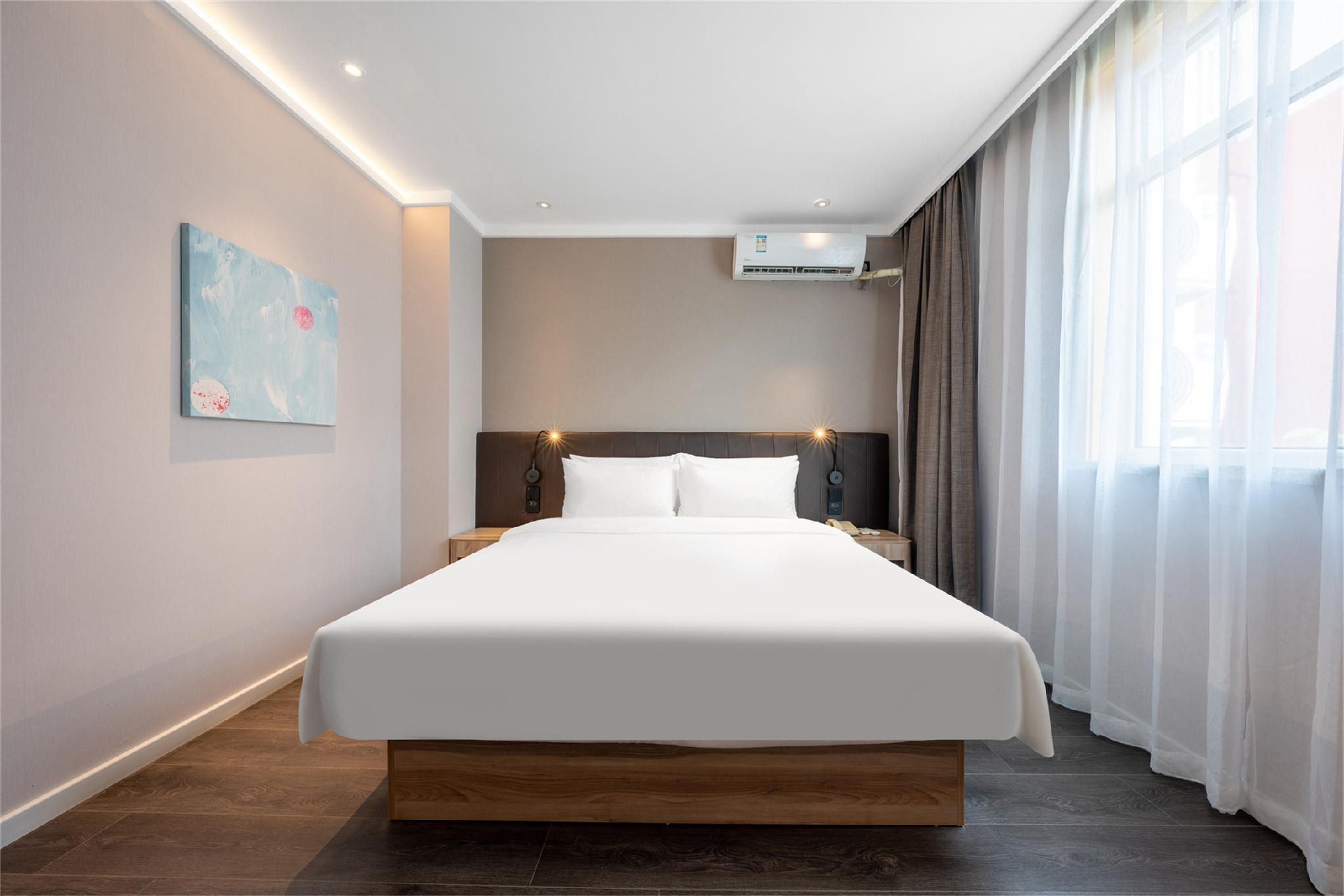Huazhu - Superior BedRoom