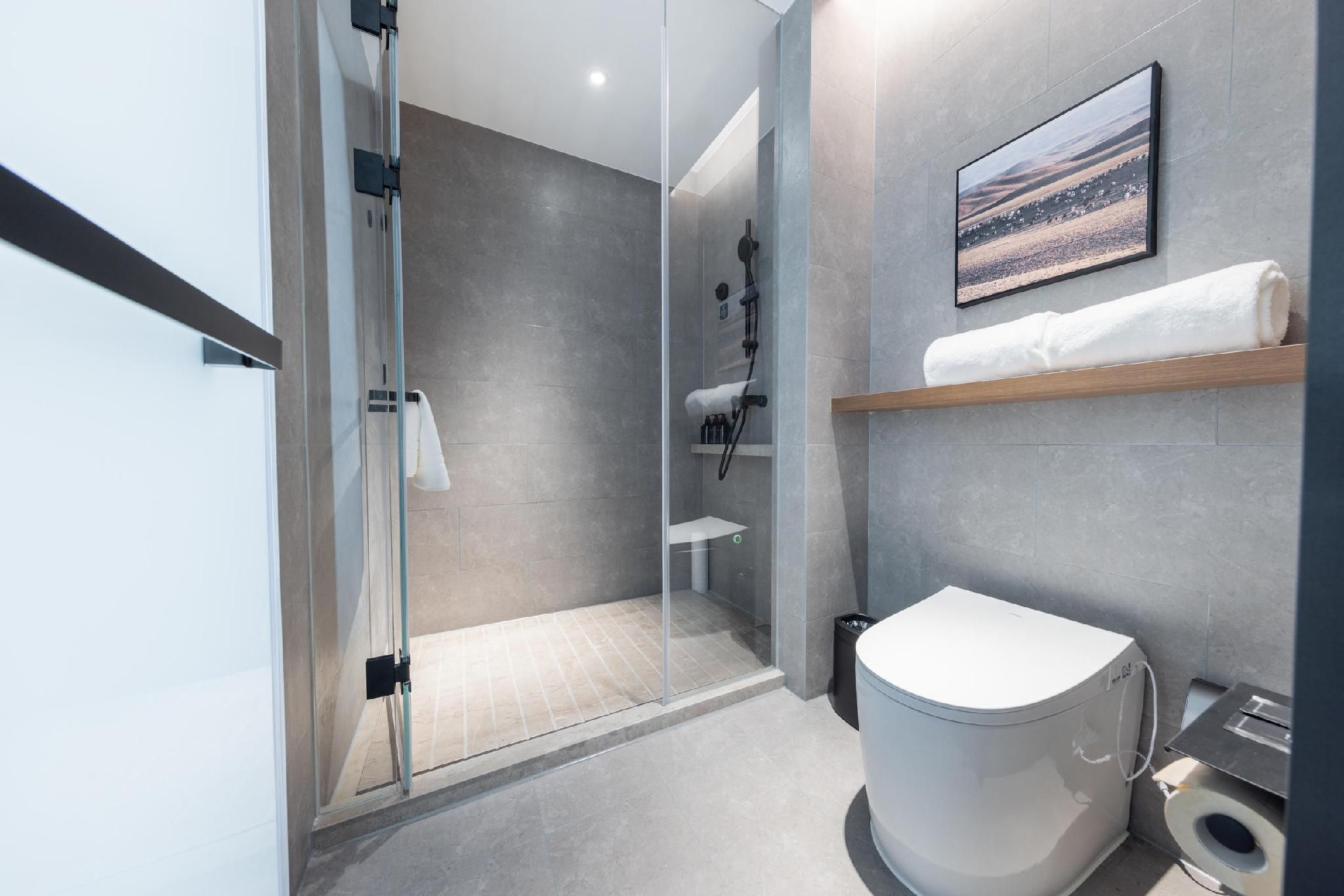 Executive room, Guest room, 1 Queen