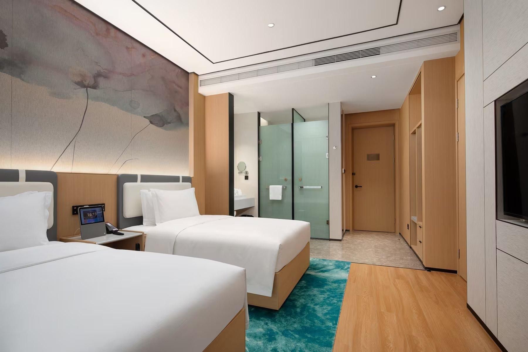 1 King Bed, Deluxe Room, Non-Smoking