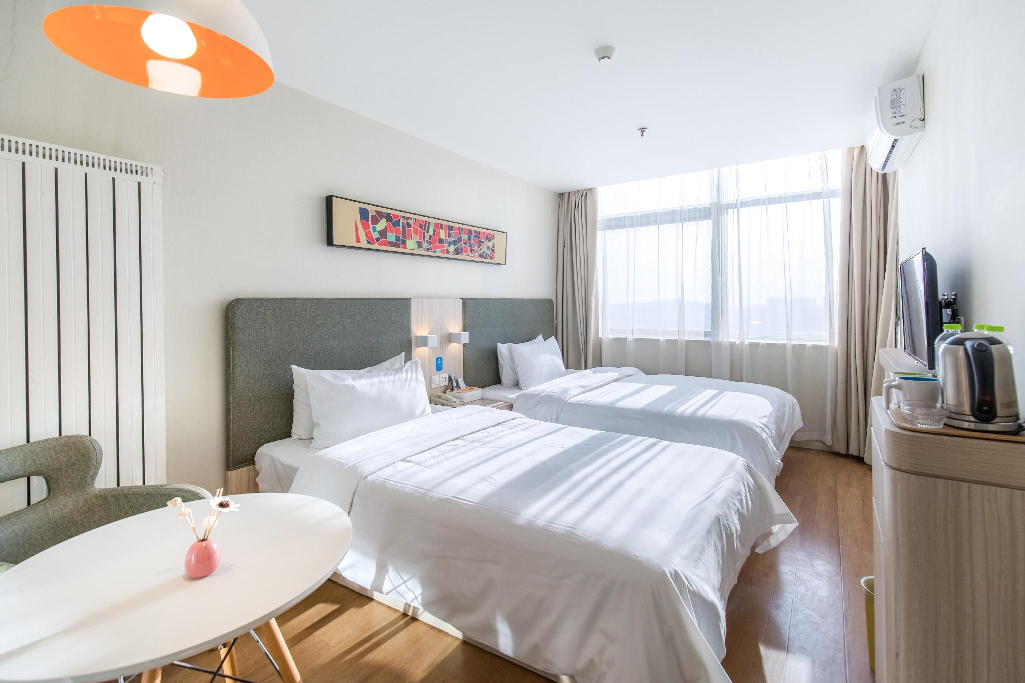 Huazhu - Family Room