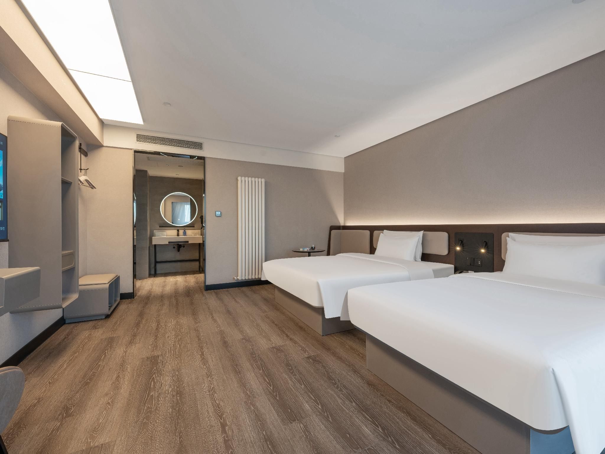 Huazhu - Family Room