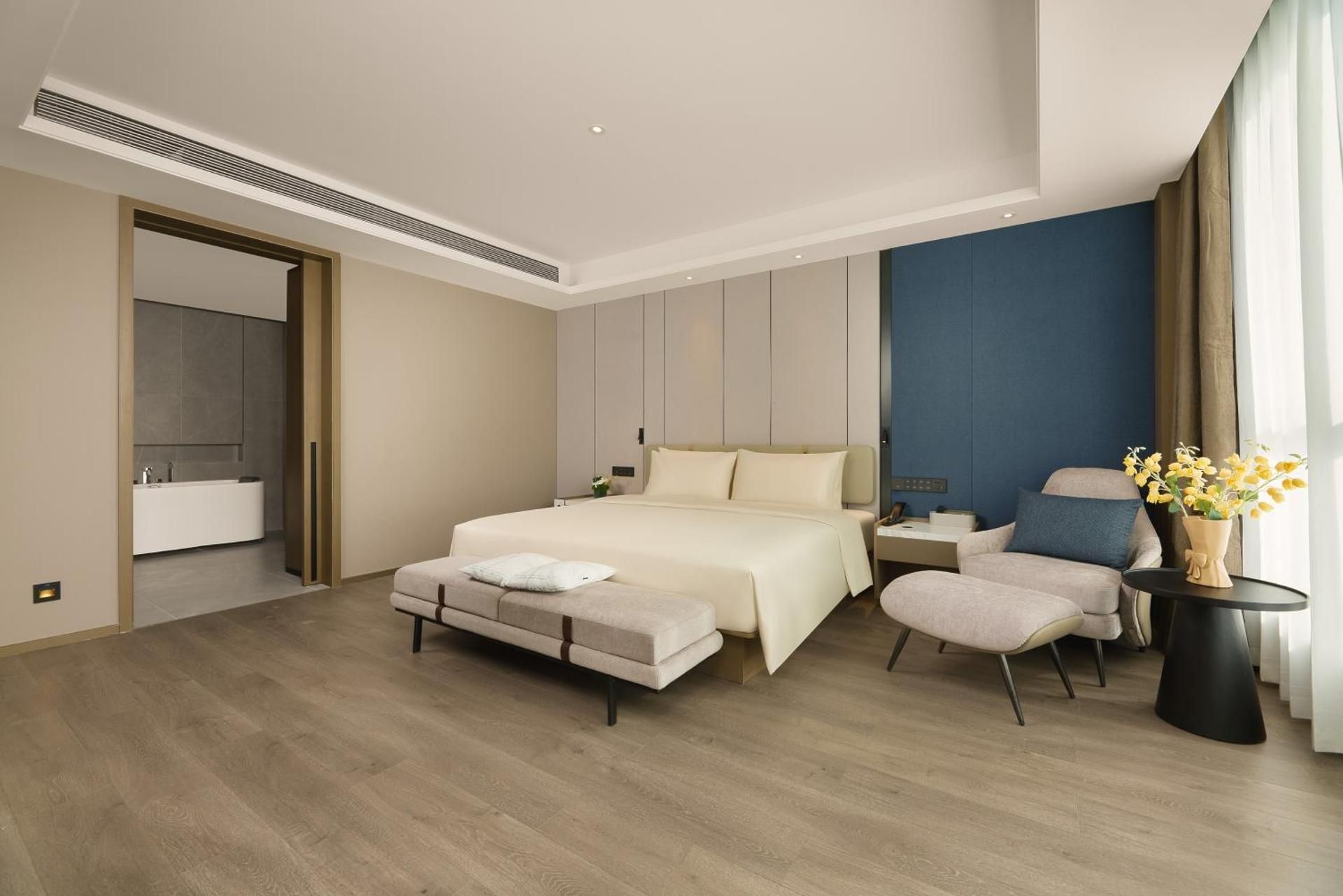 Atour - JIMU Suite, City View