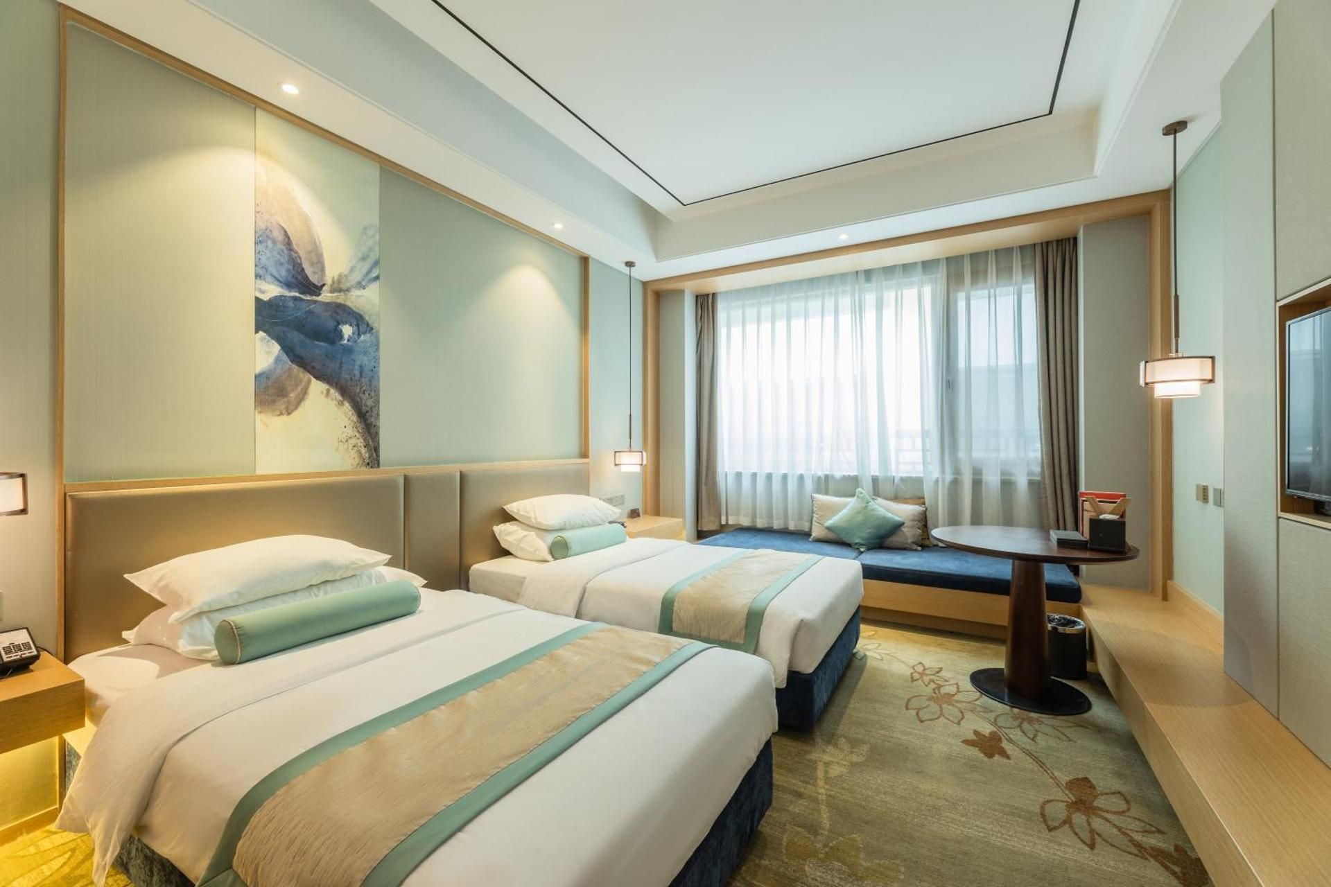 Elegant Twin Room