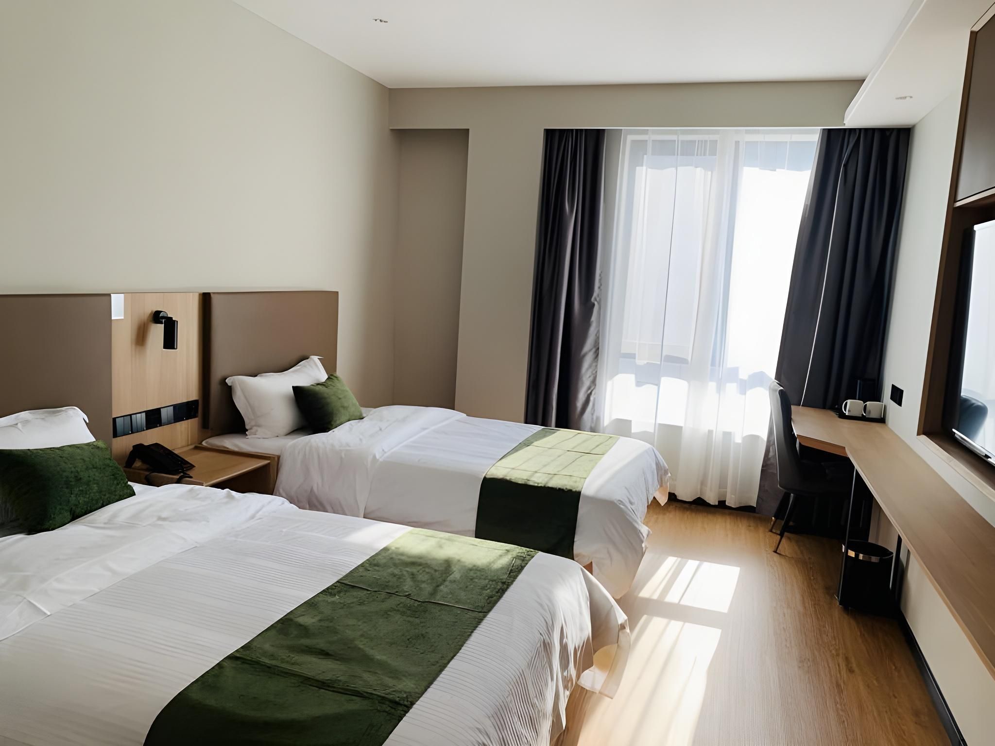 Twin Deluxe Room