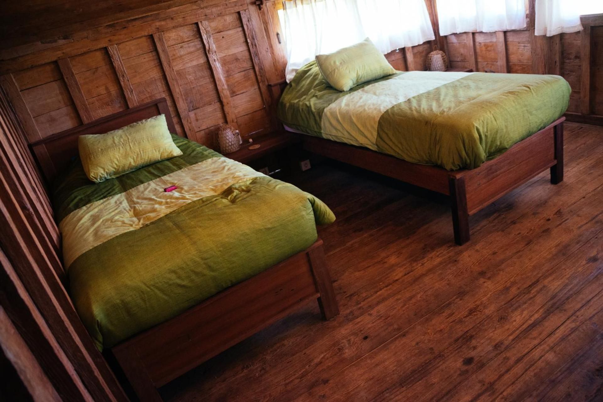 Standard Twin Room with Shared Bathroom