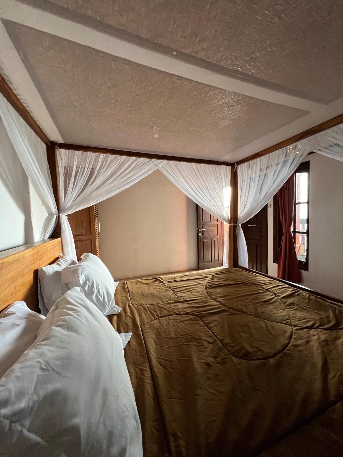 Double Room with Shared Bathroom