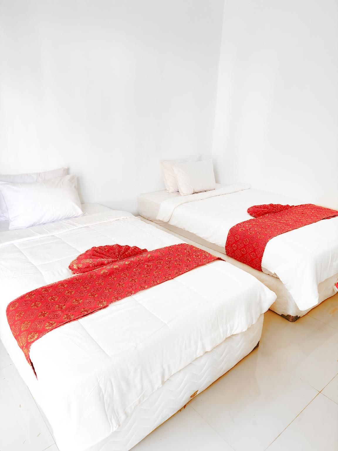 Twin Bed Room