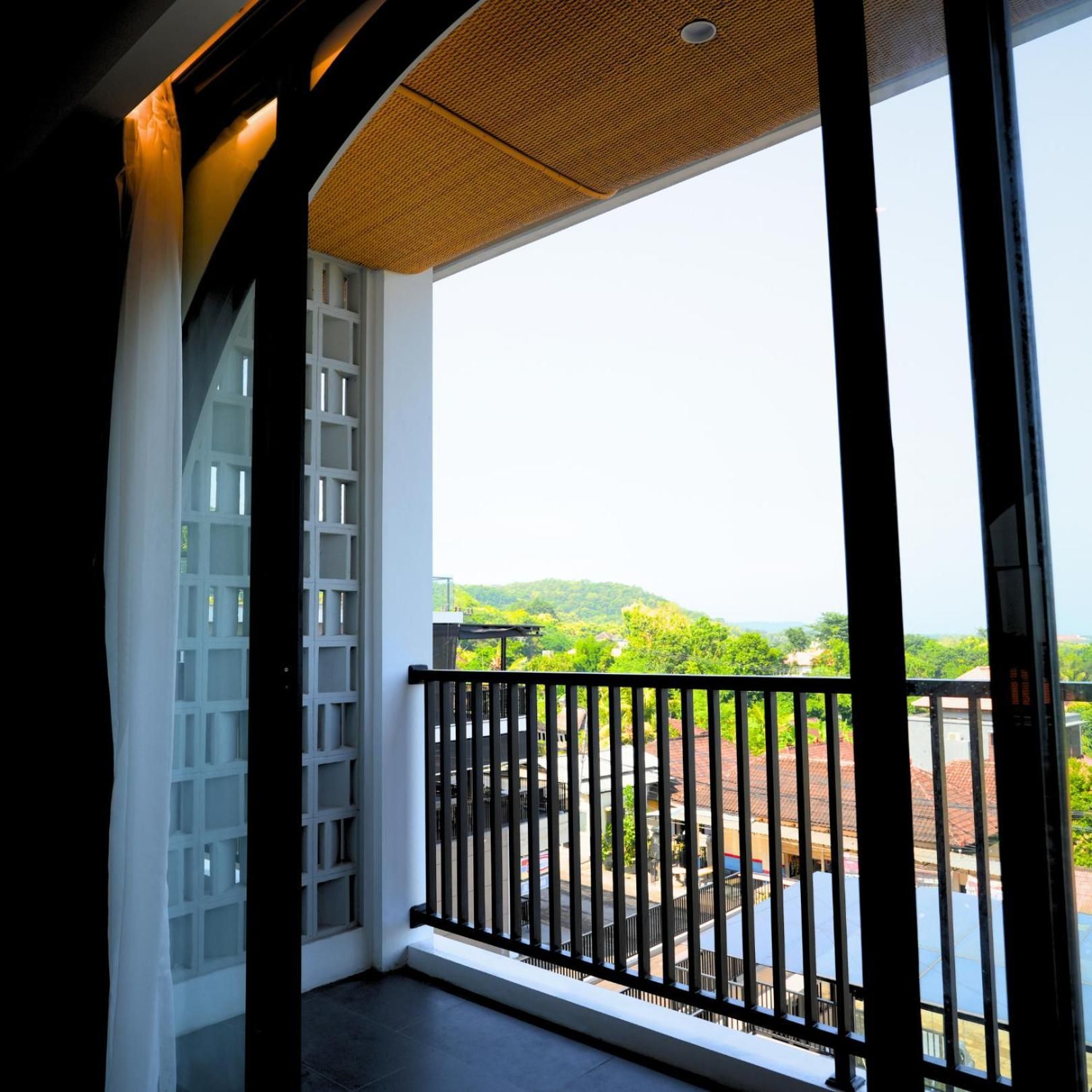 Suites5 Hotel