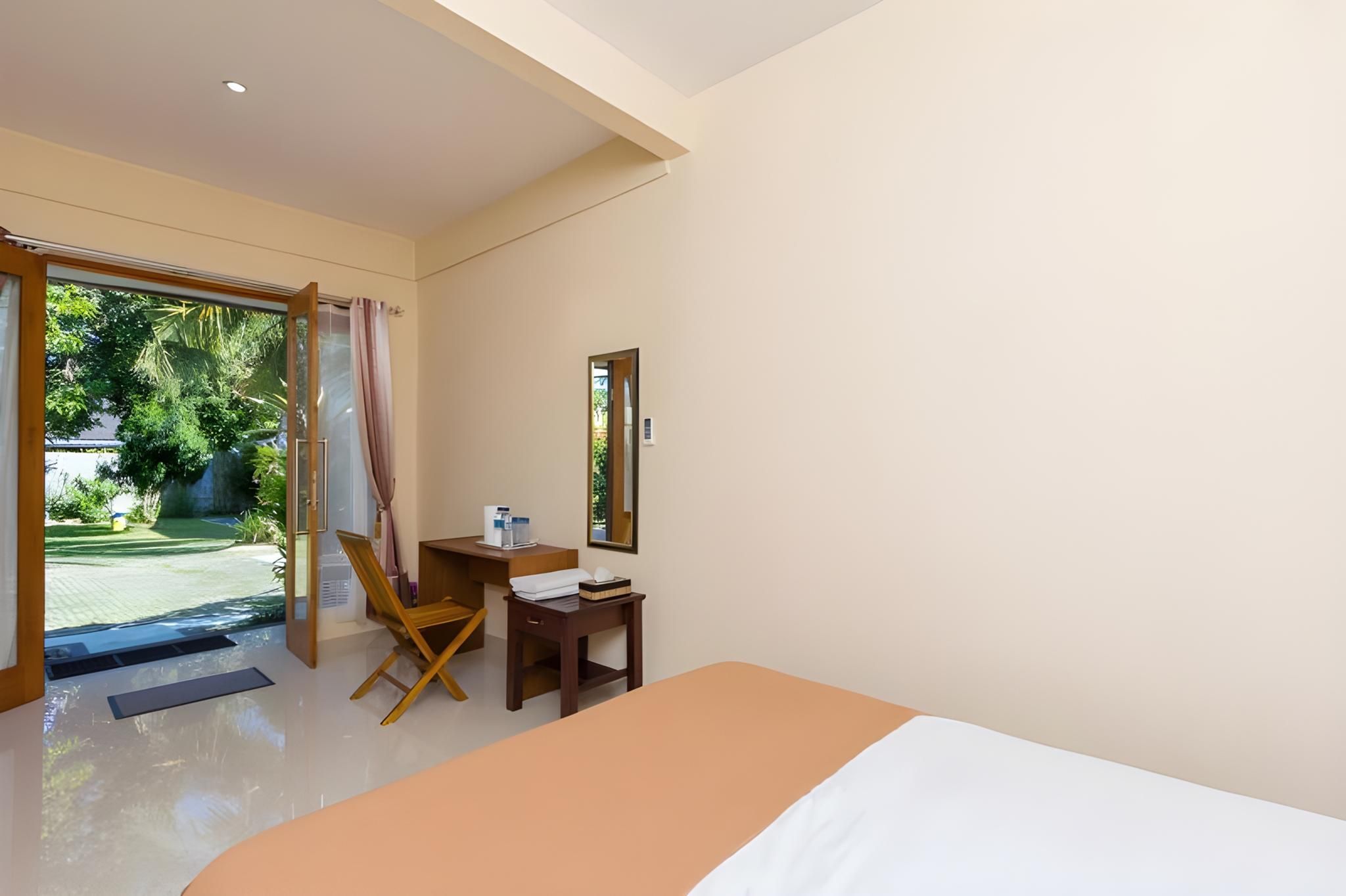 RedDoorz Room