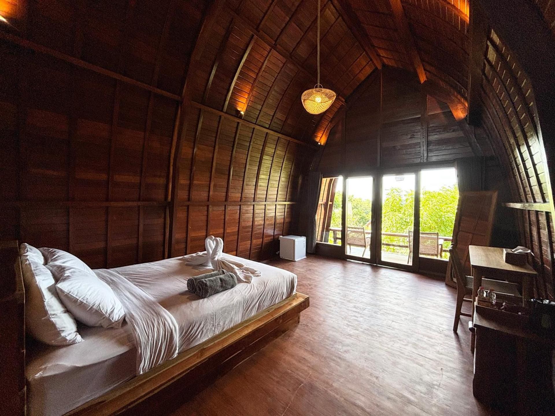 Deluxe Double Room with Balcony and Sea View