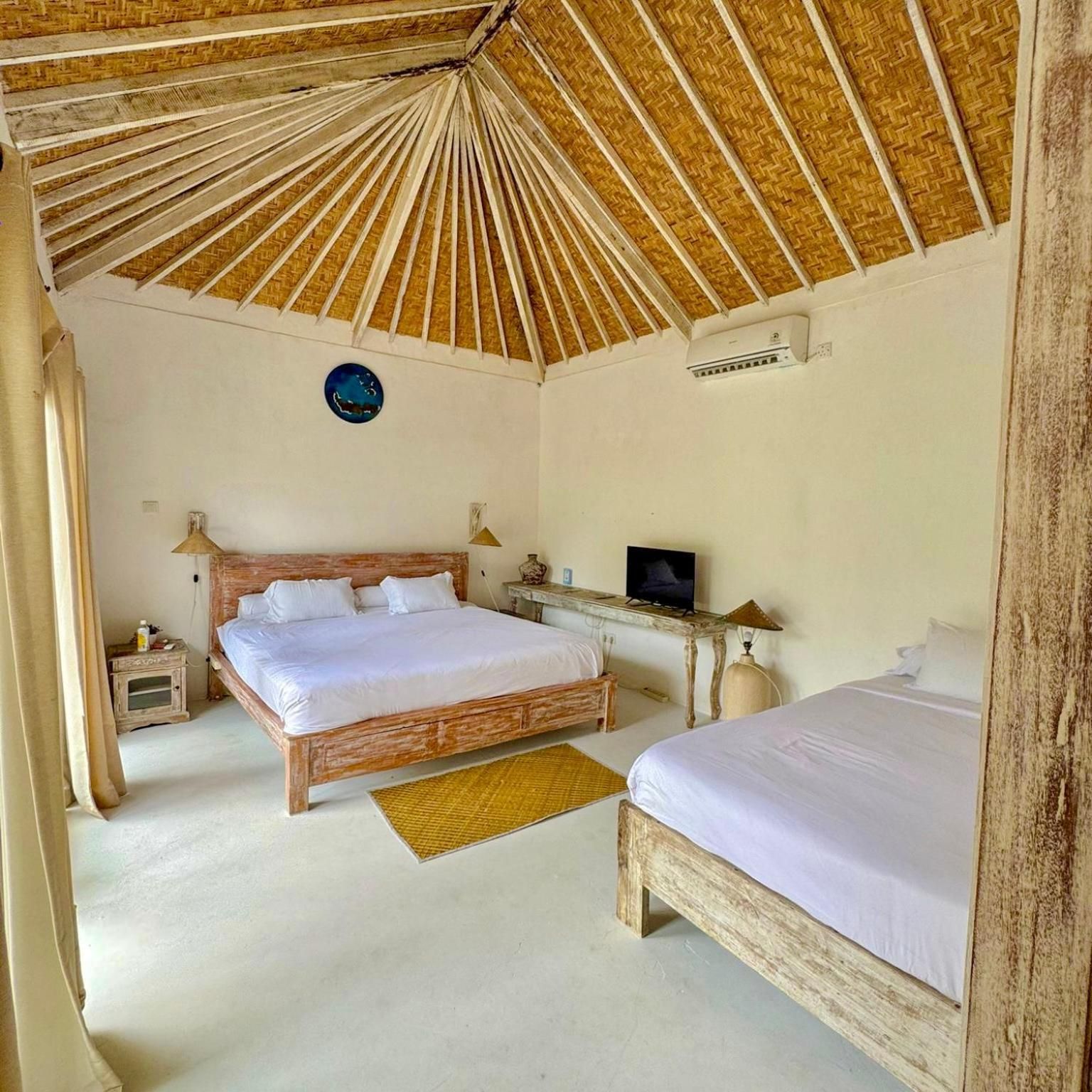 Suite with Pool View