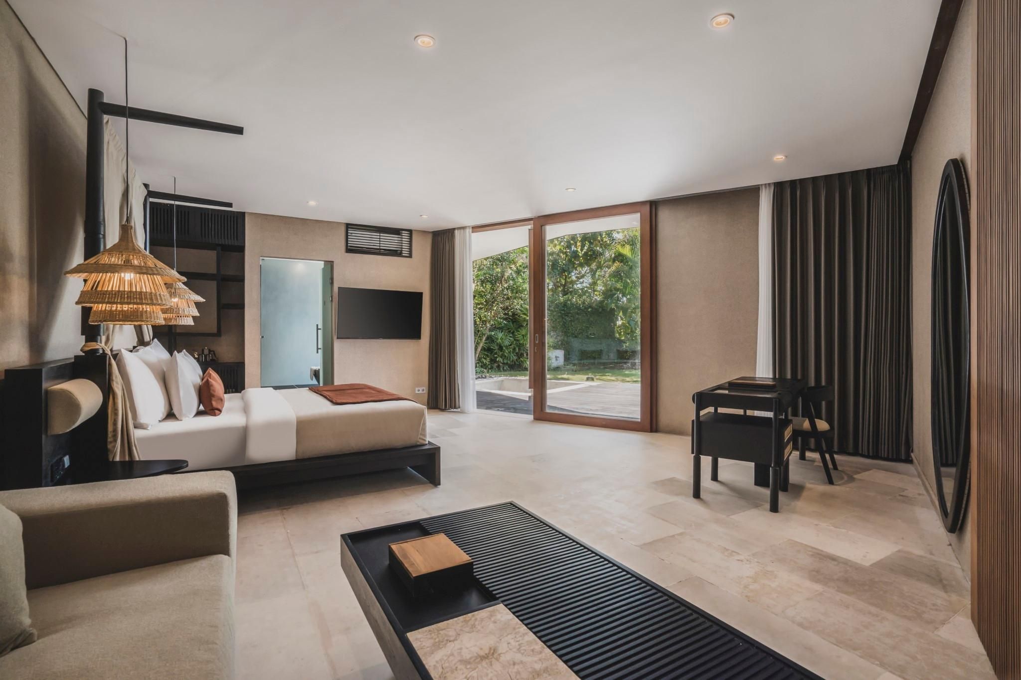 Suite Jacuzzi Room