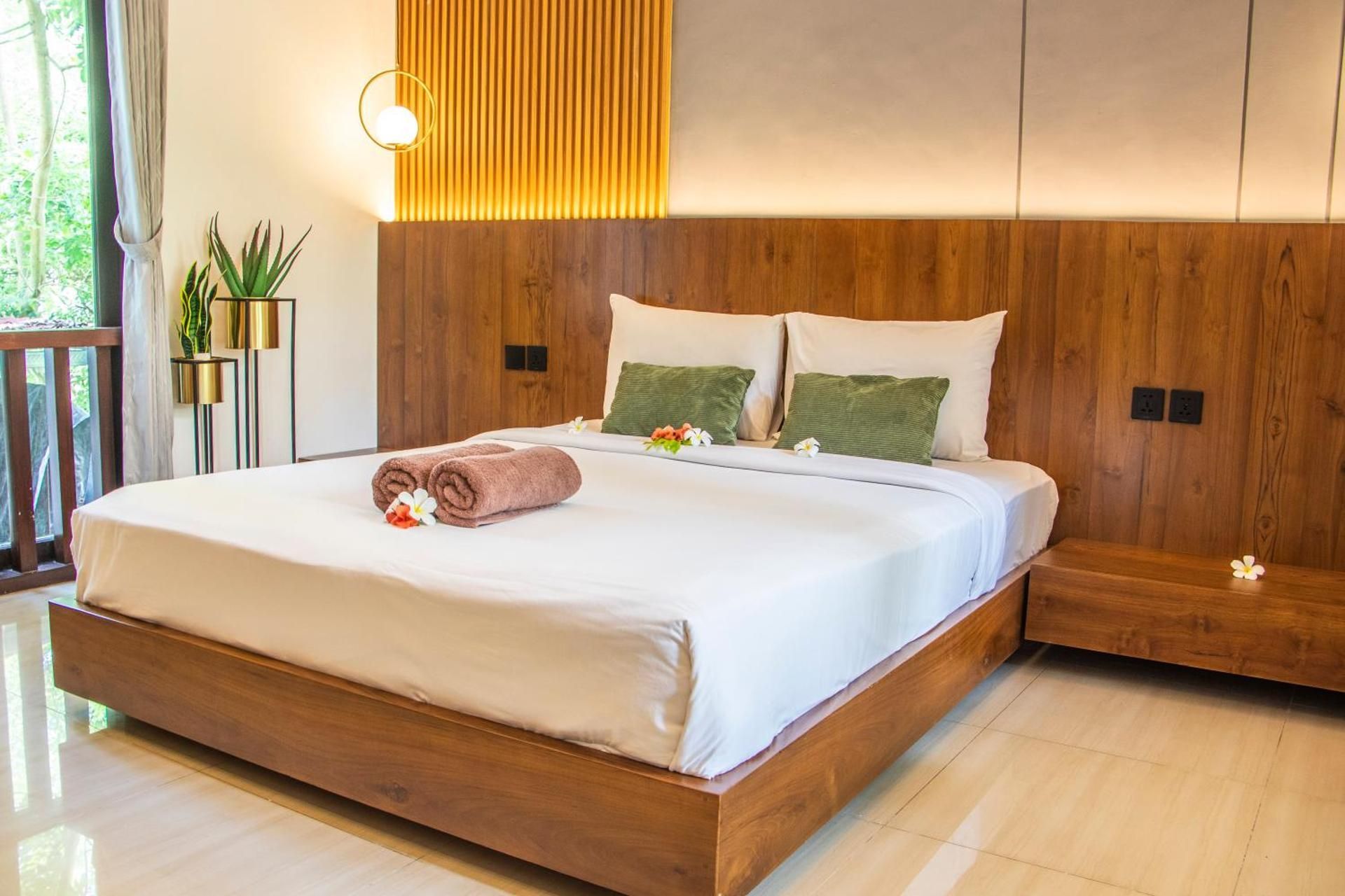 Deluxe Double Room with Shower