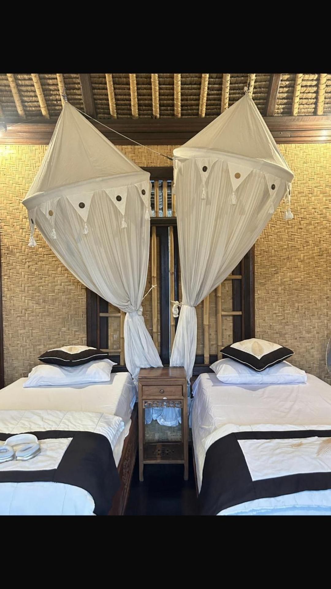 Twin Room with Private Bathroom