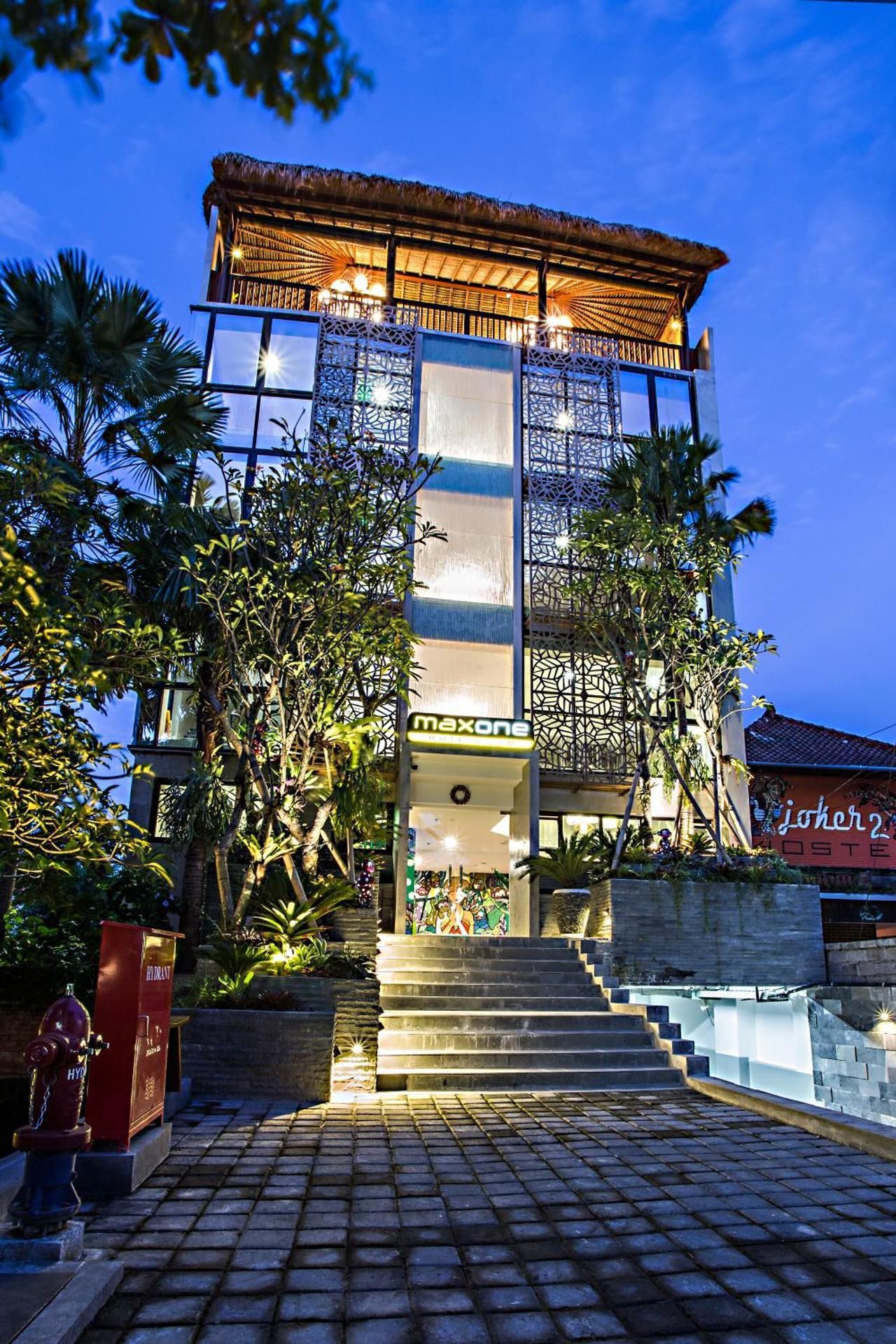Maxone Hotel Ubud 