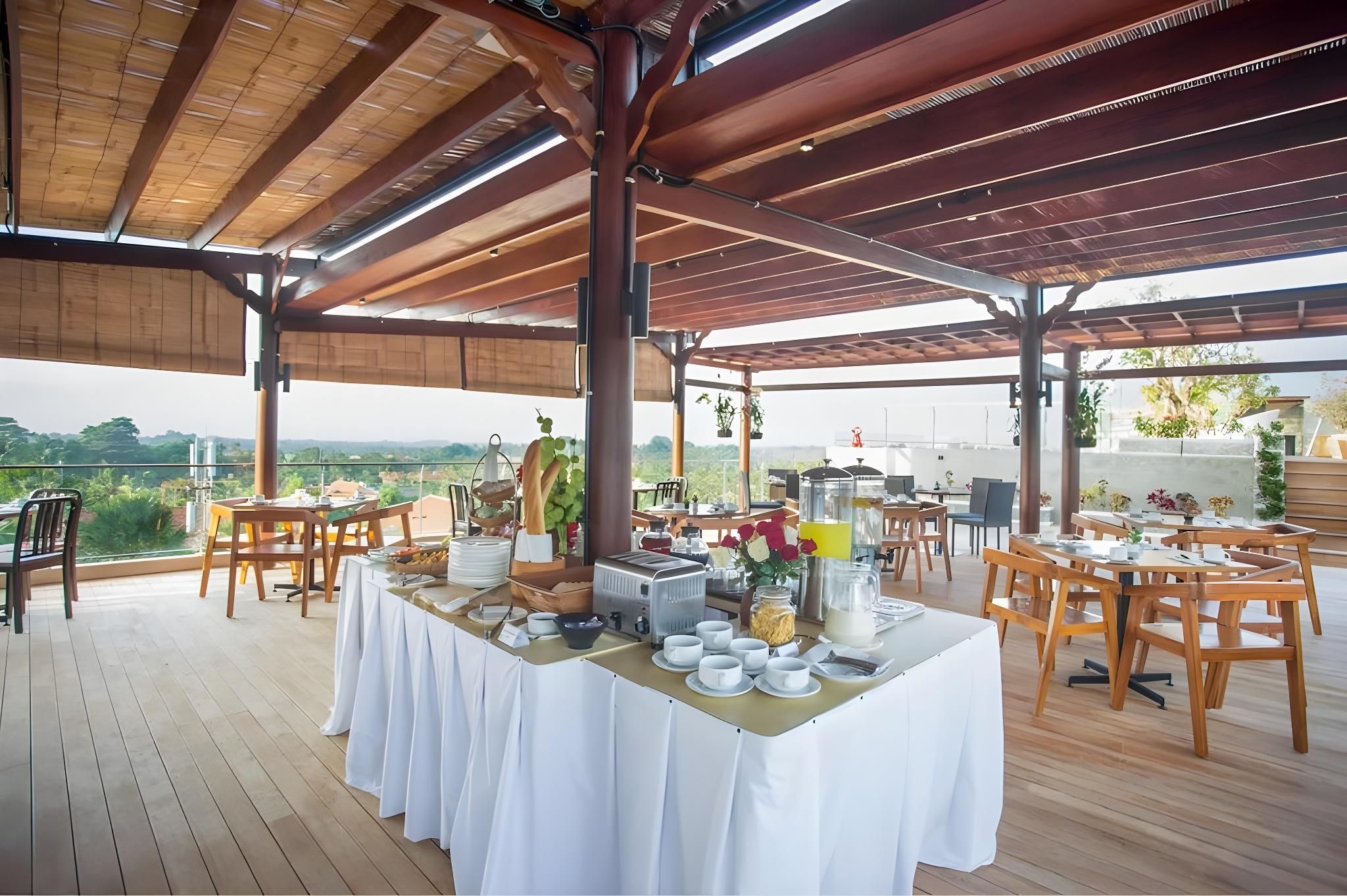 Maxone Hotel Ubud 