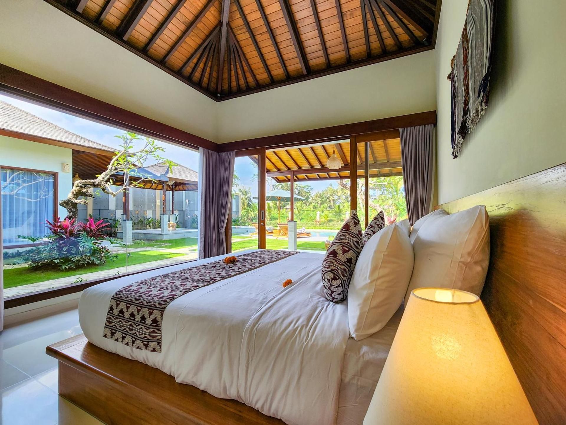 Deluxe Villa