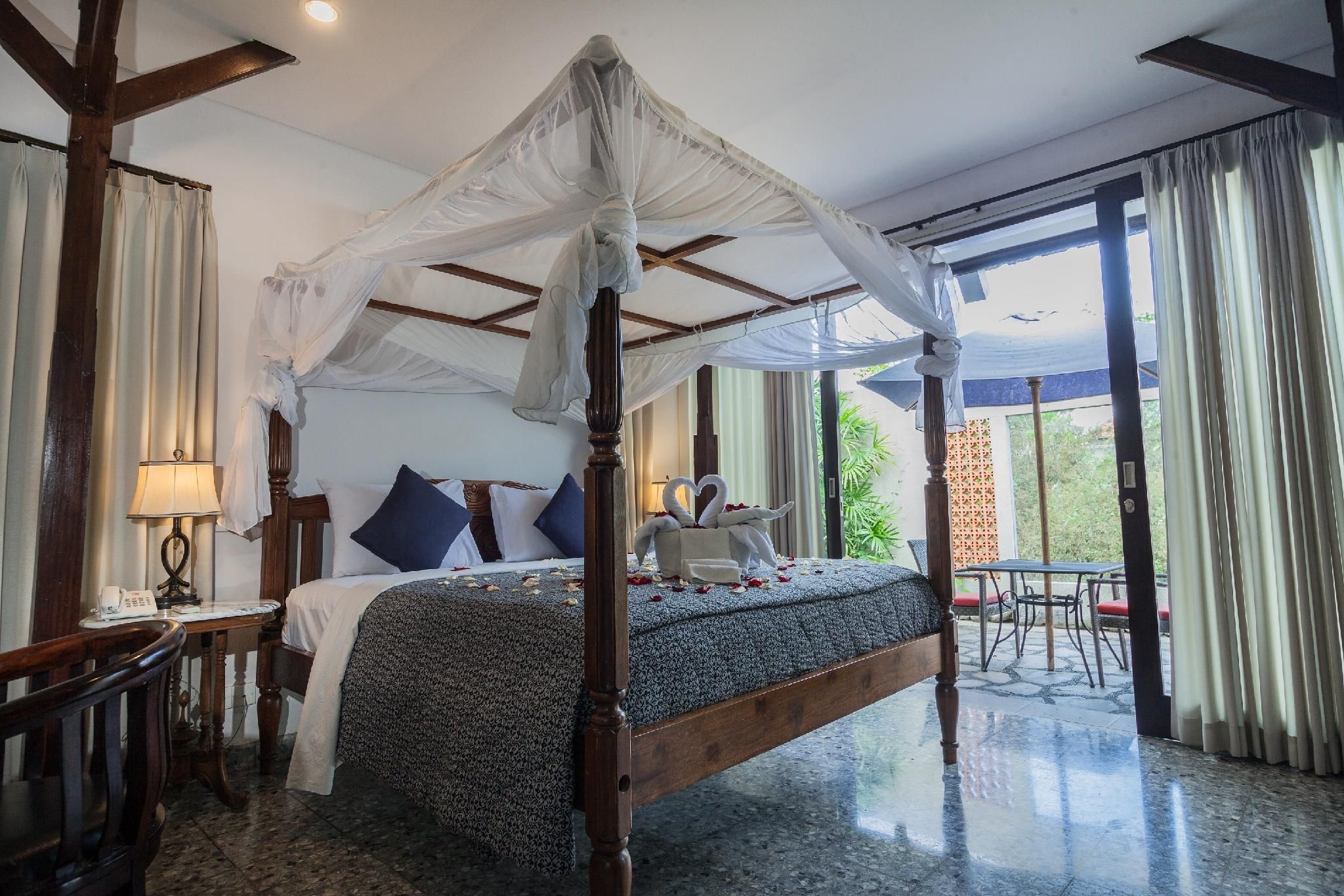 Garden View Suite with King Bed