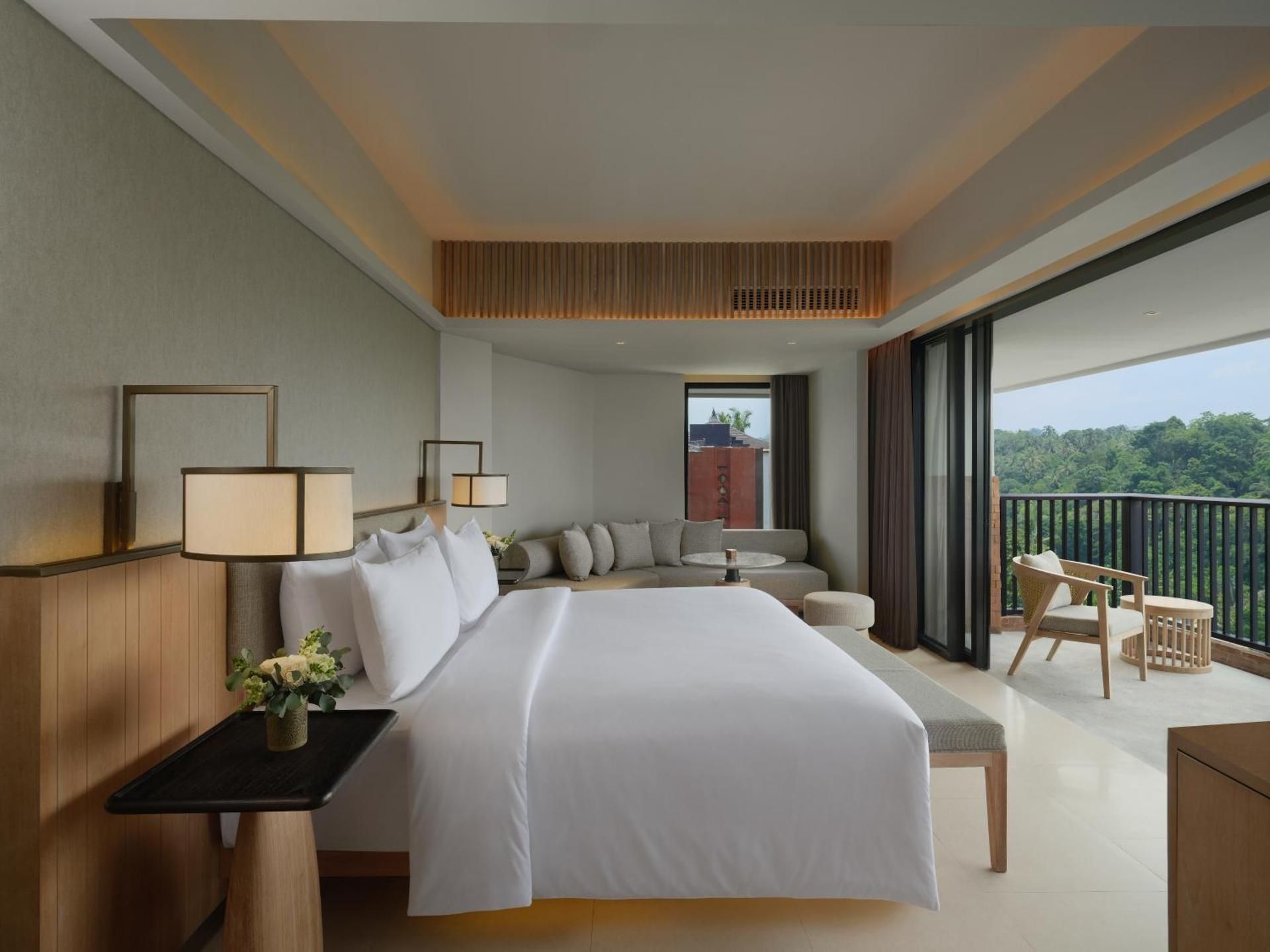 Grand Deluxe Room, Balcony And Forest View - 1 King Bed