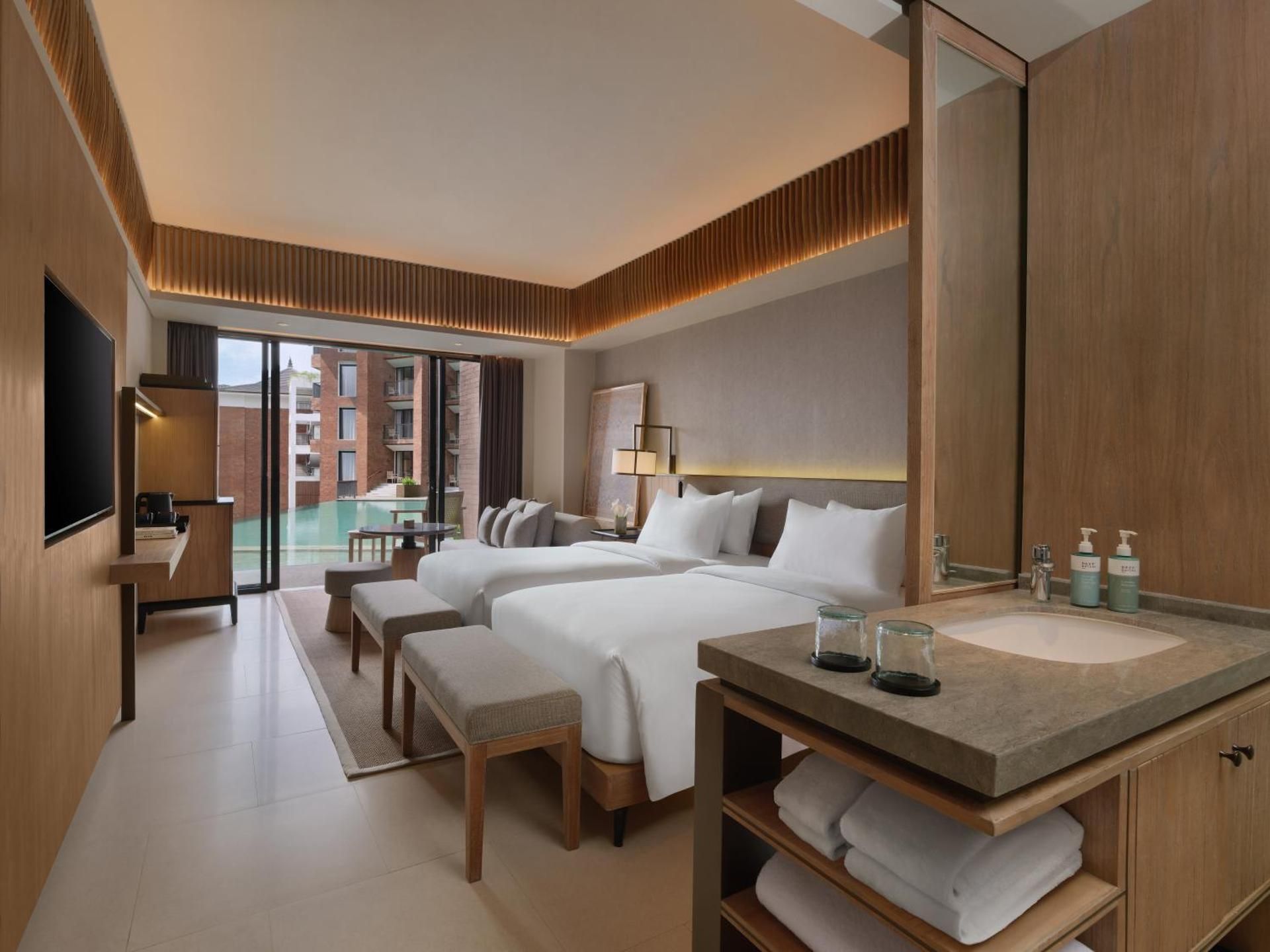 Superior Room, Balcony And Pool View - 2 Single Beds