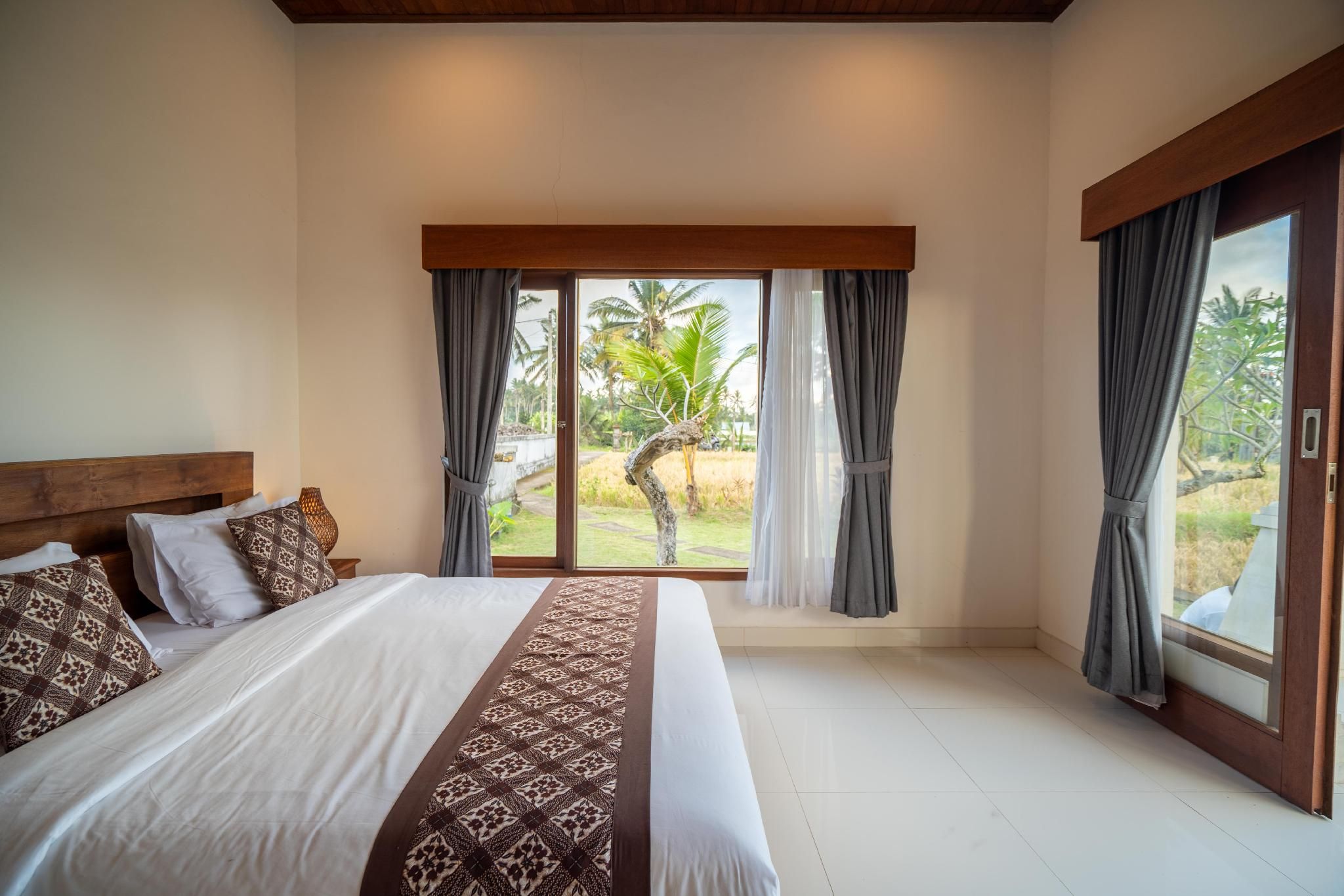Rice Field View Private Pool Villa