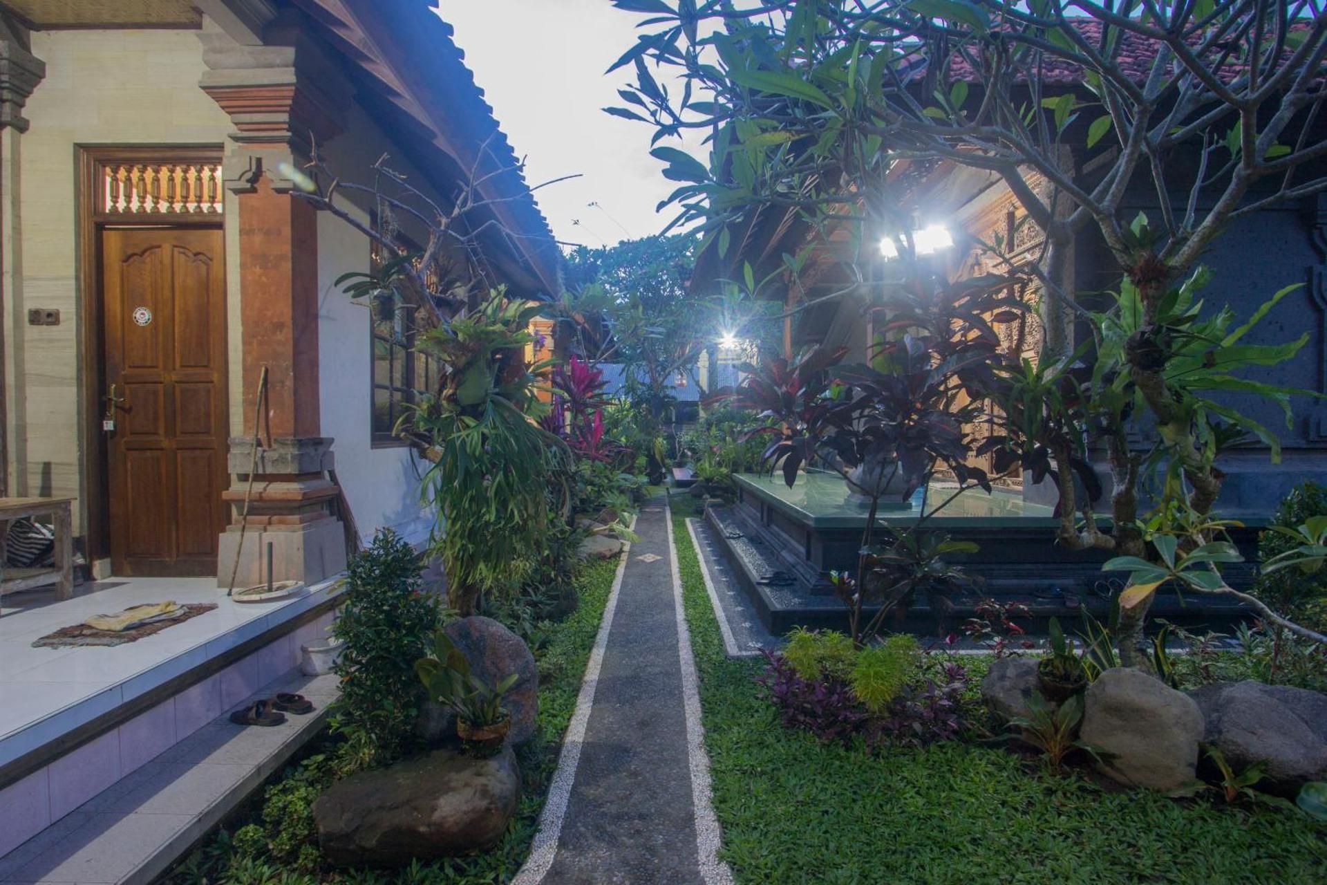 Nang Ade House