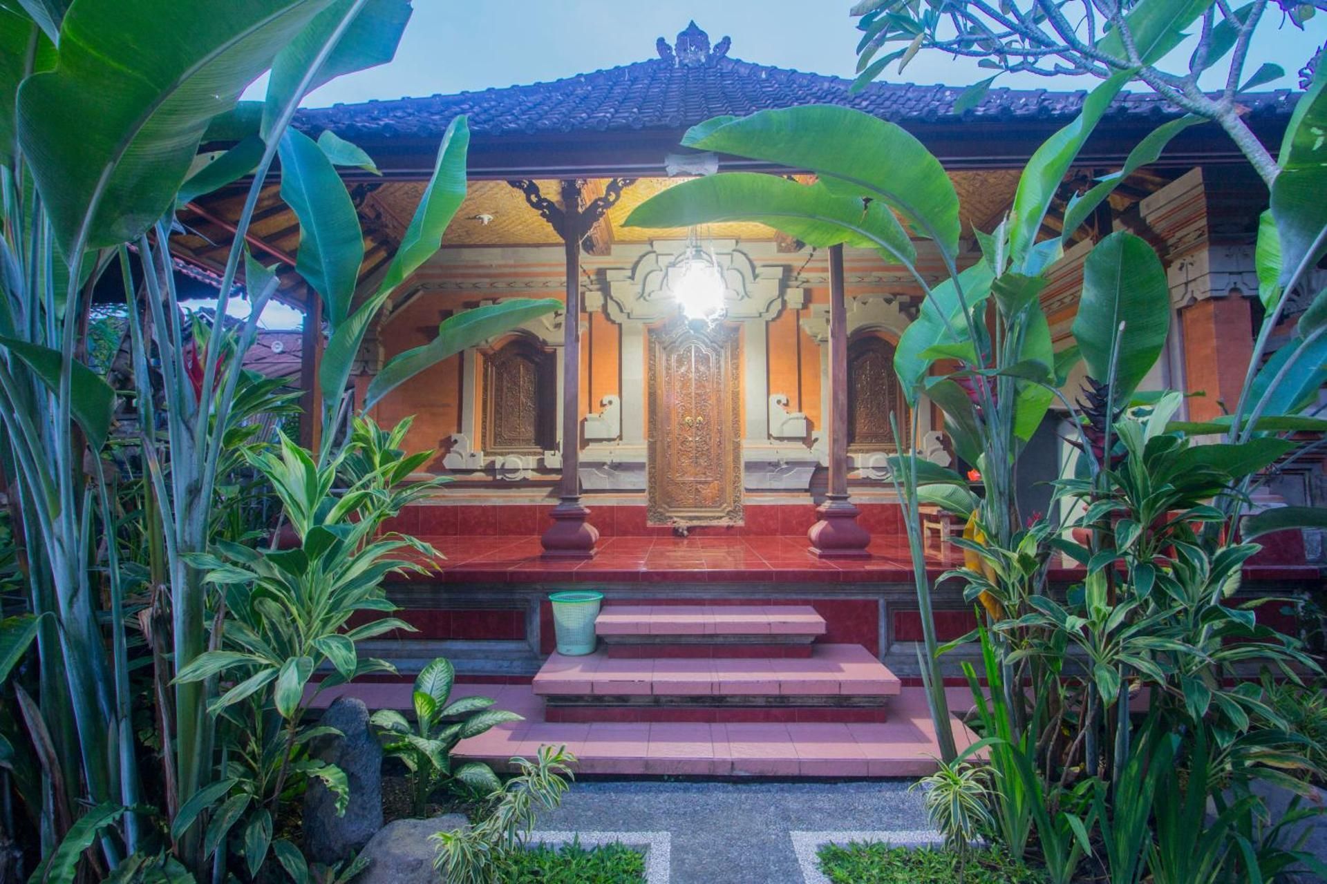 Nang Ade House