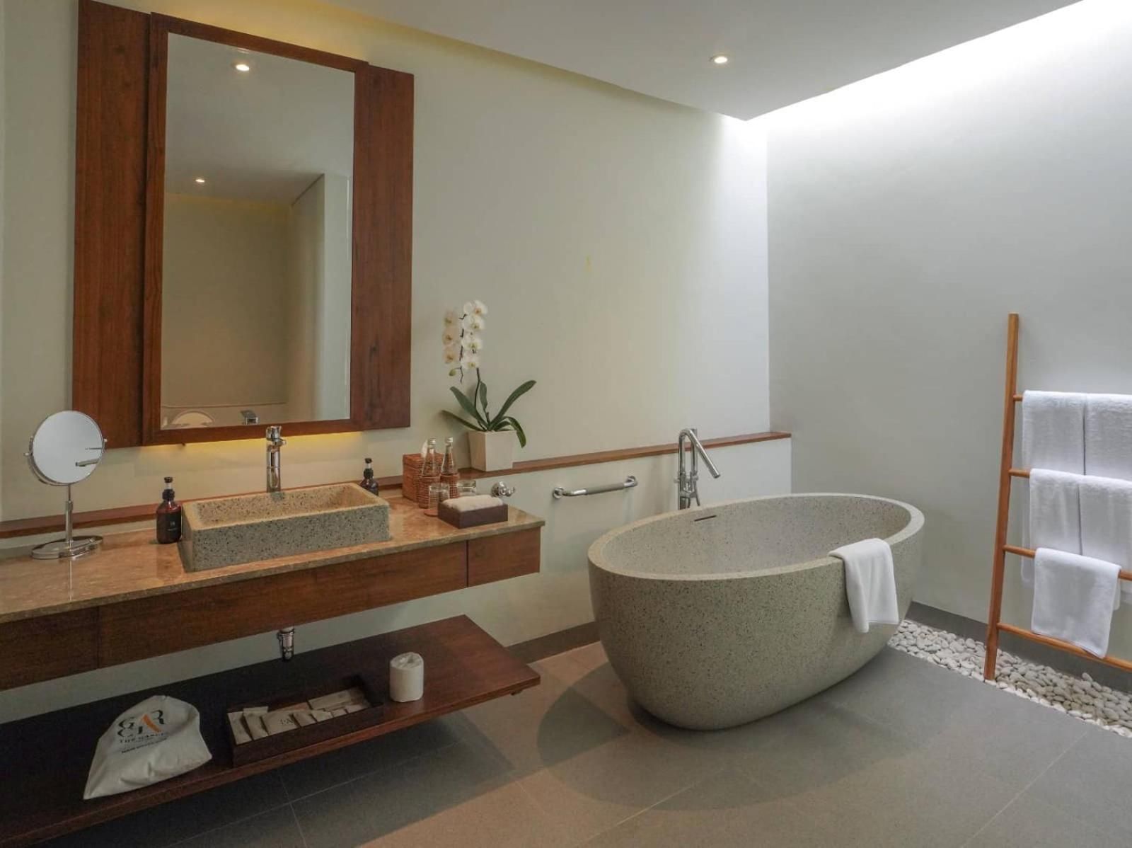 One-Bedroom Villa with Pool Access