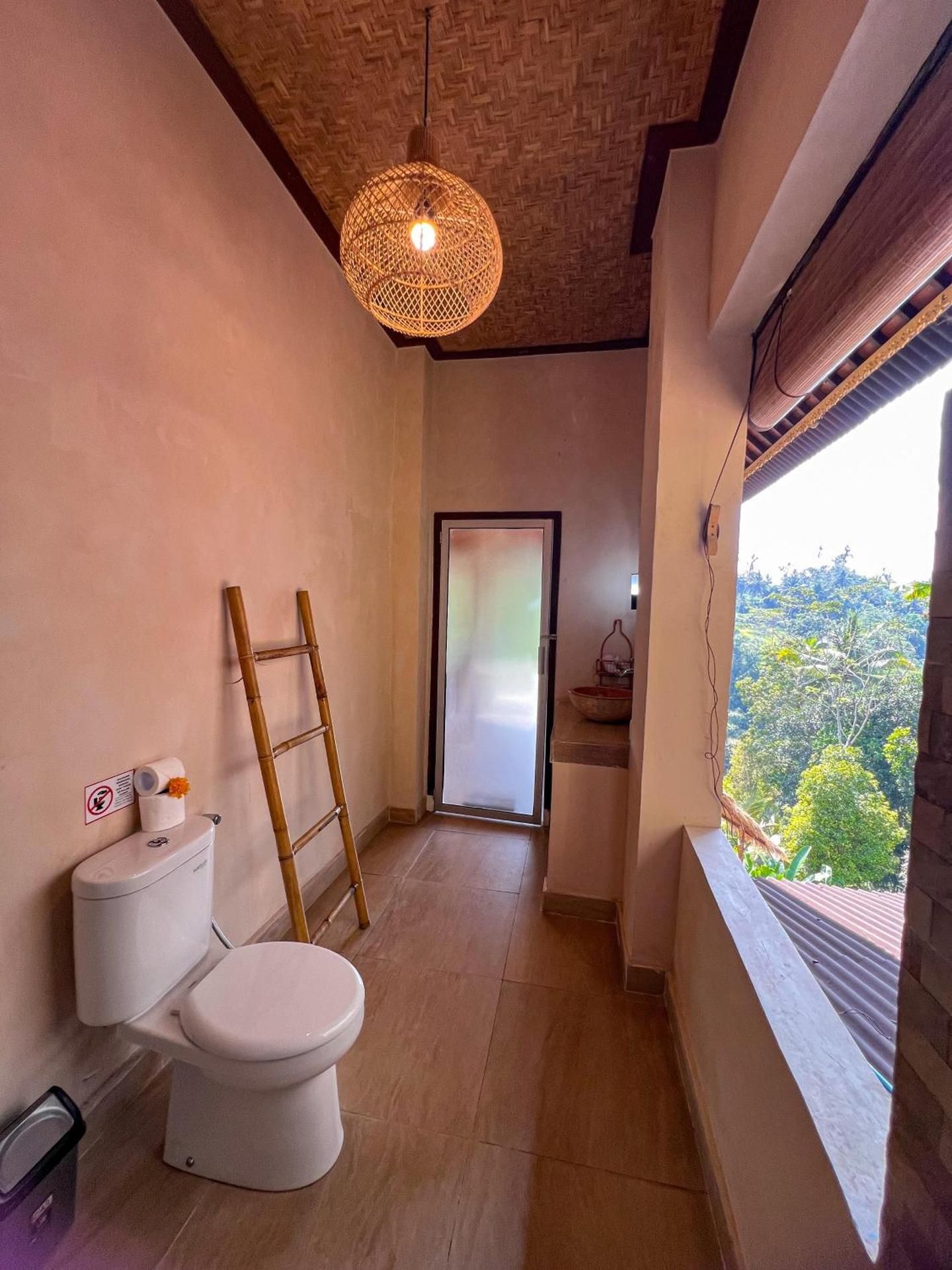 Apartment with Garden View