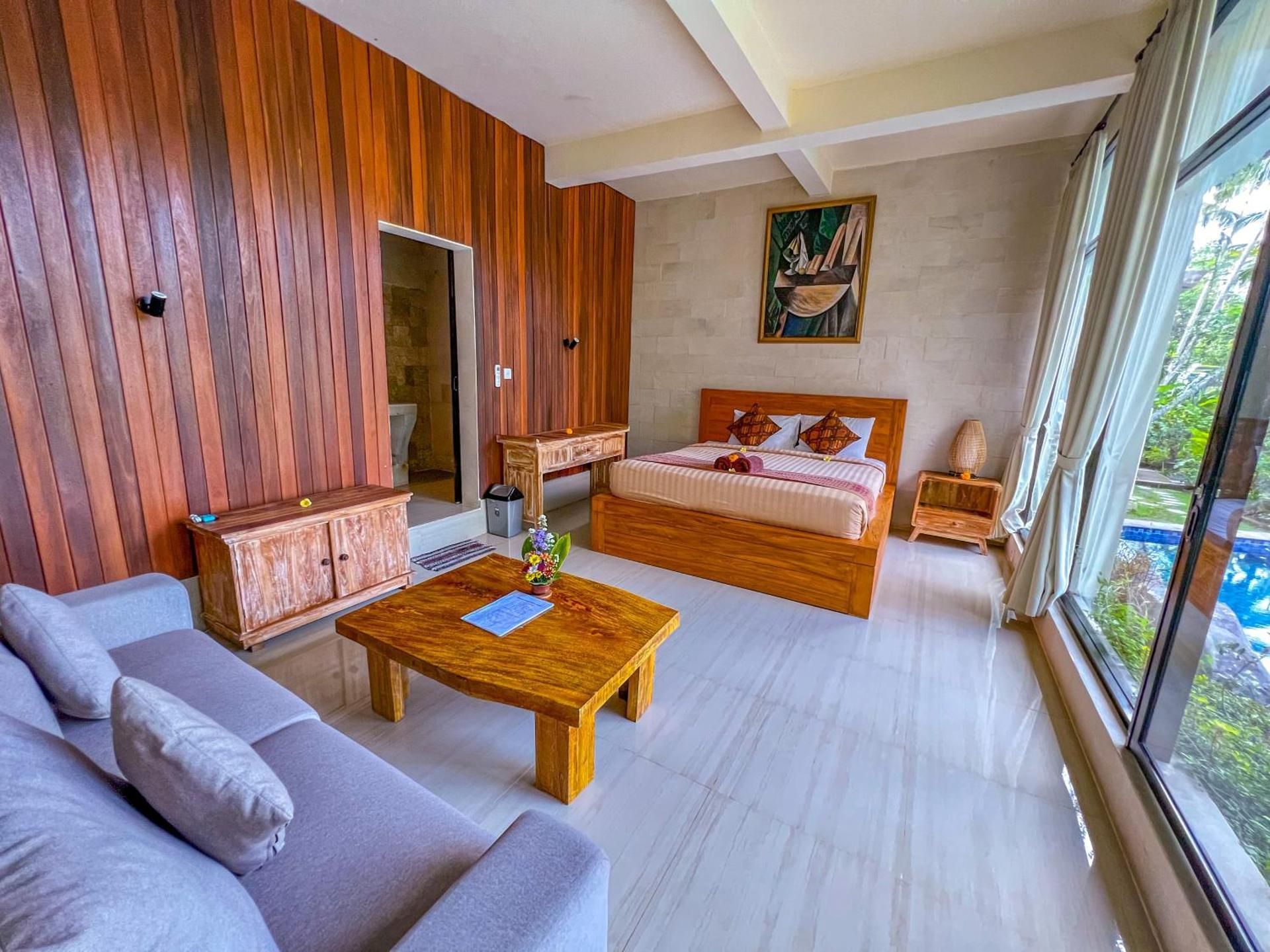 Suite with Pool View