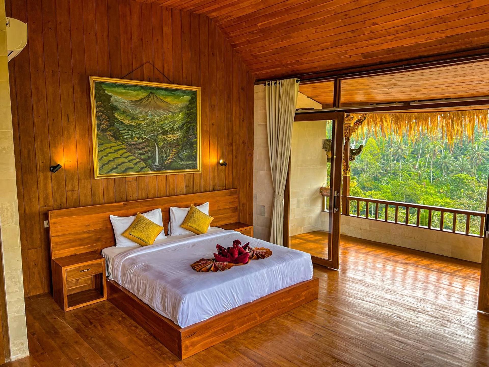 King Suite with Balcony