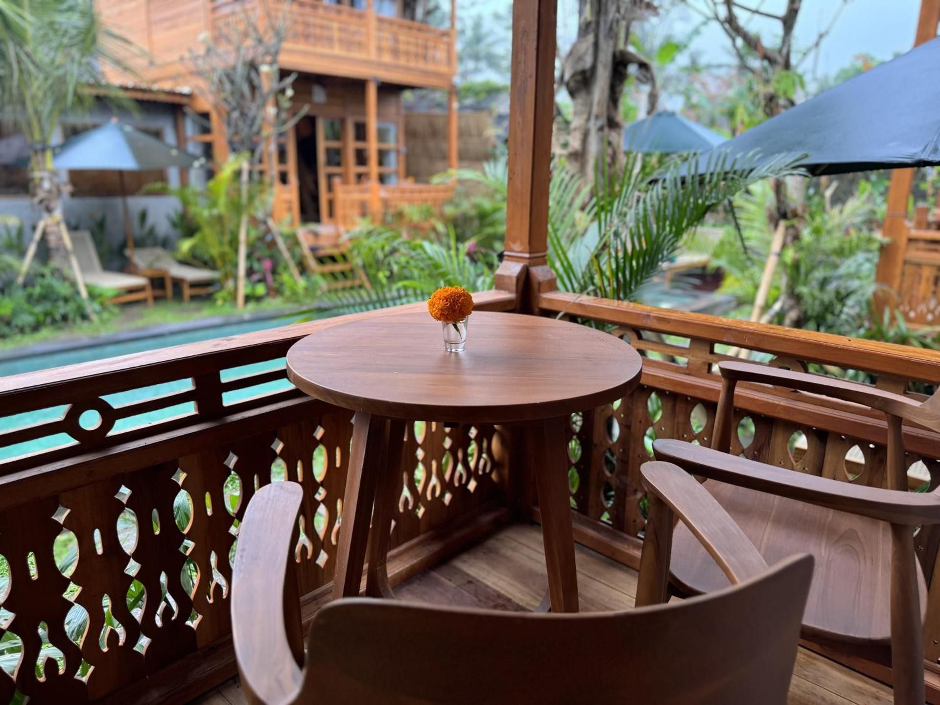 Suite with Pool View