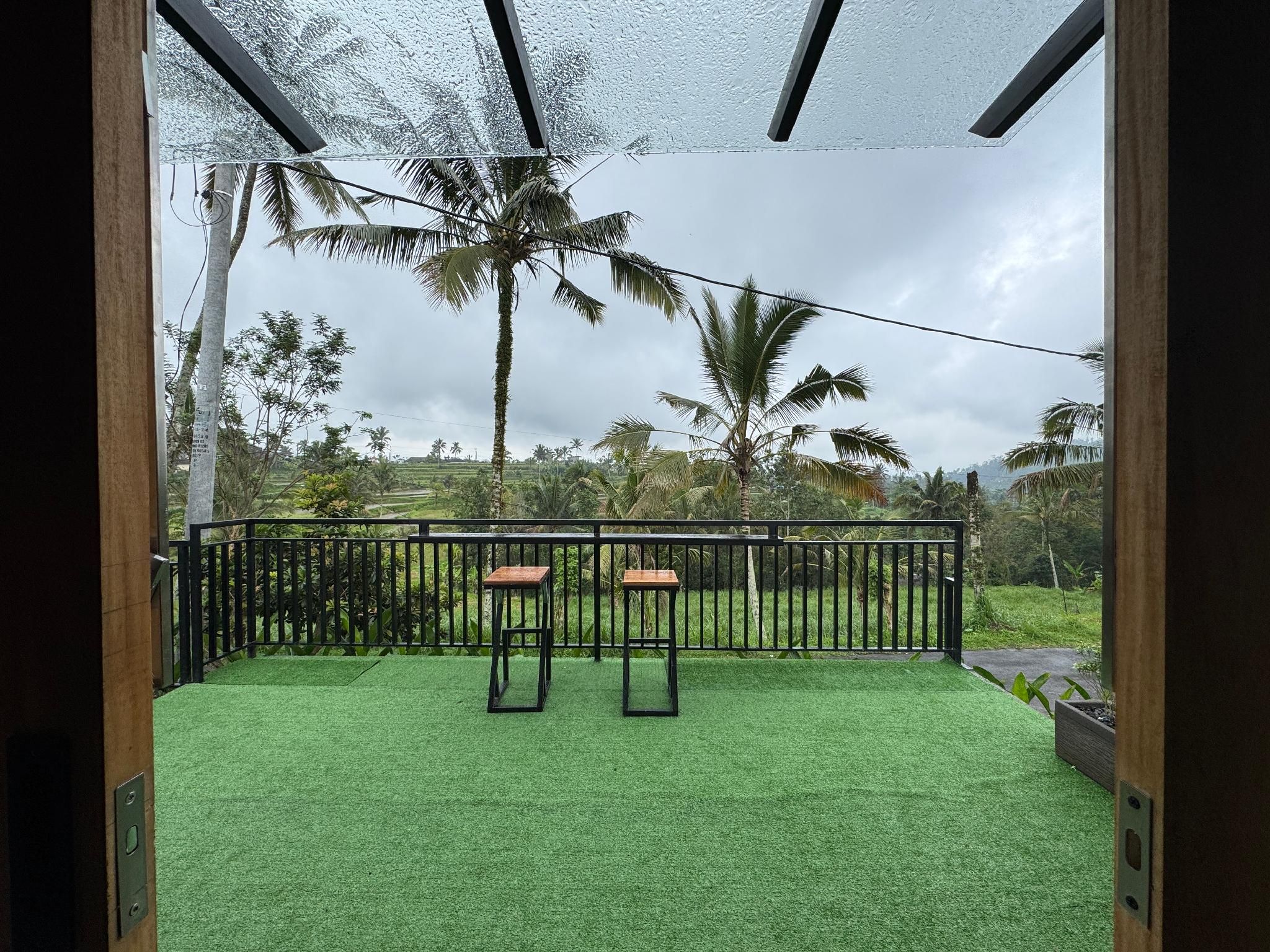 57b2e1f6bd9dadba220112fd4d68745b