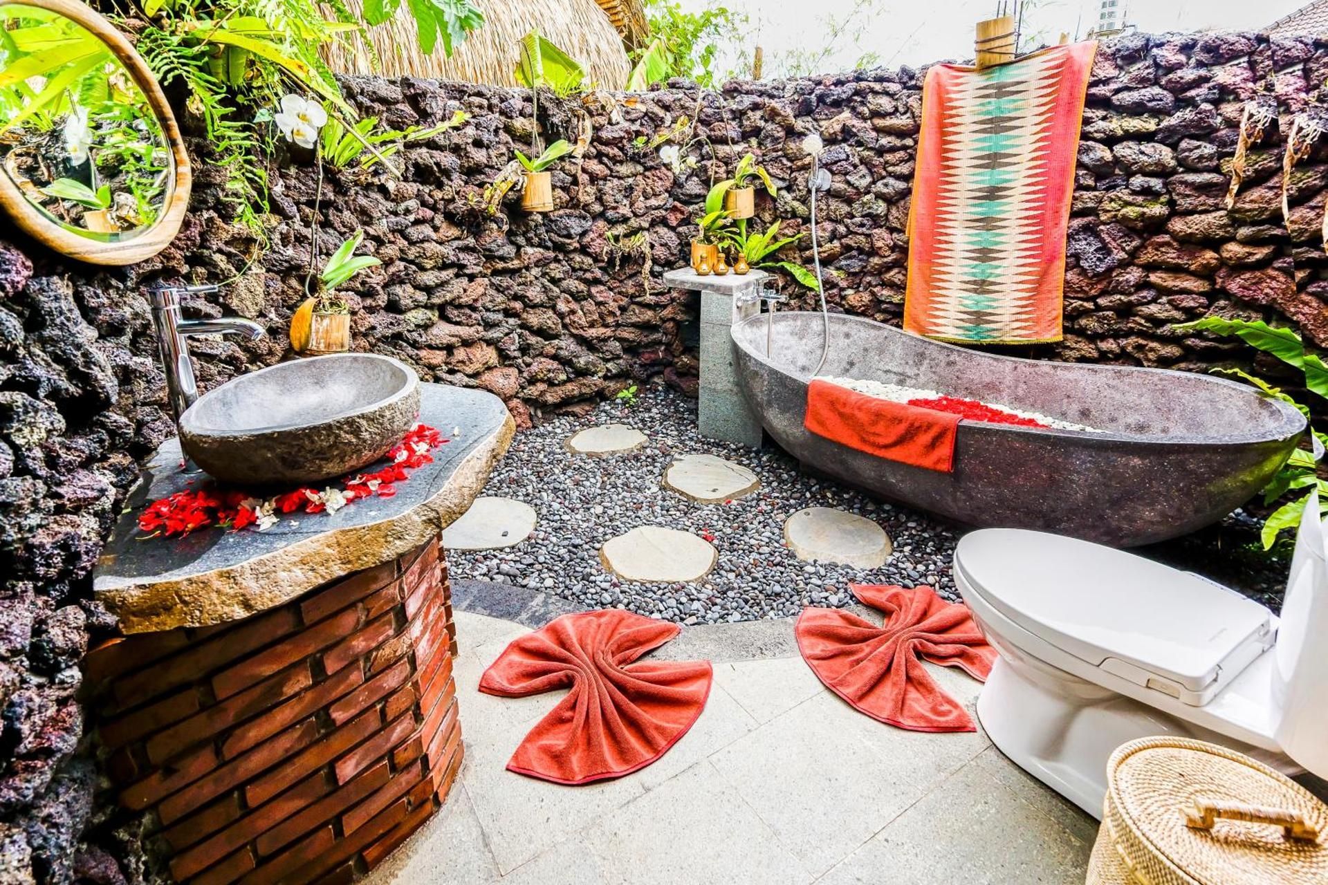 Junior Suite with Garden View