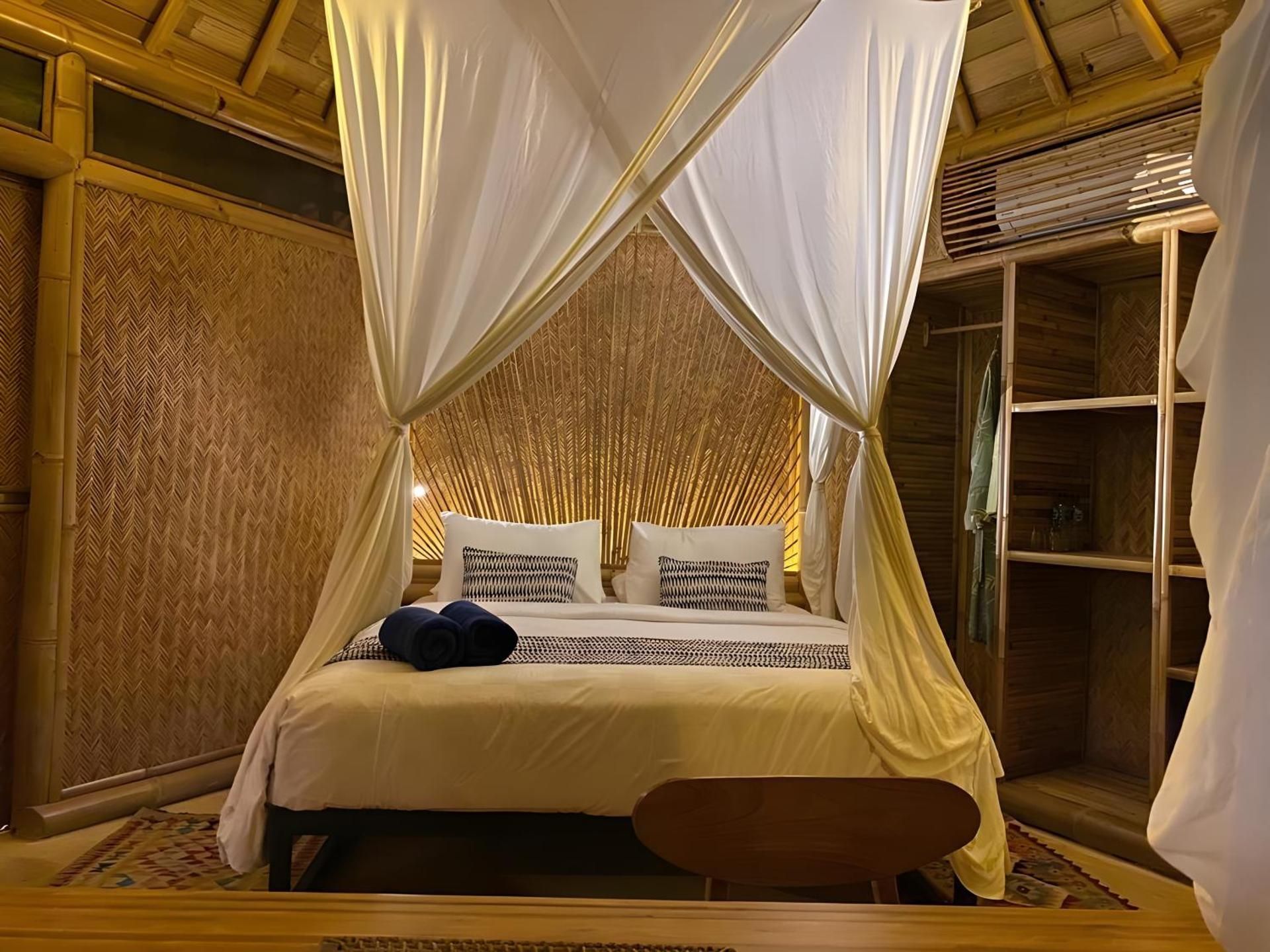 Suite with Pool View