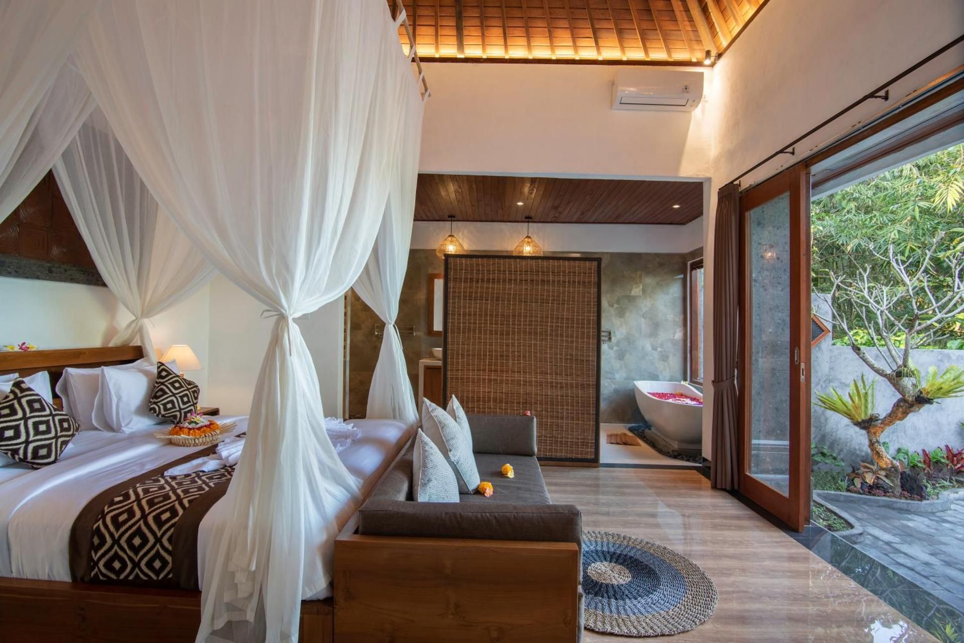 One-Bedroom Villa
