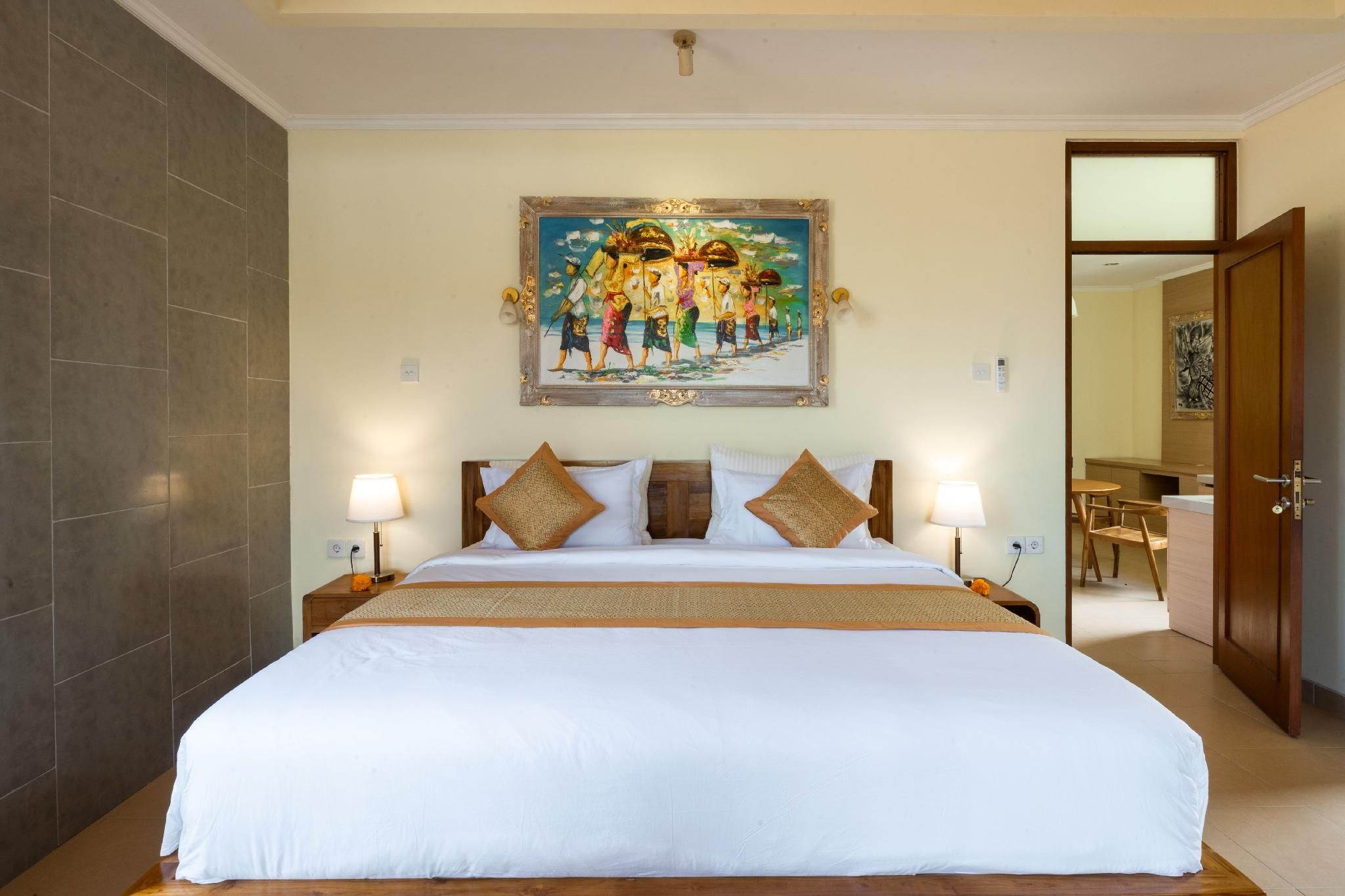 One Bed Room with Bathtub