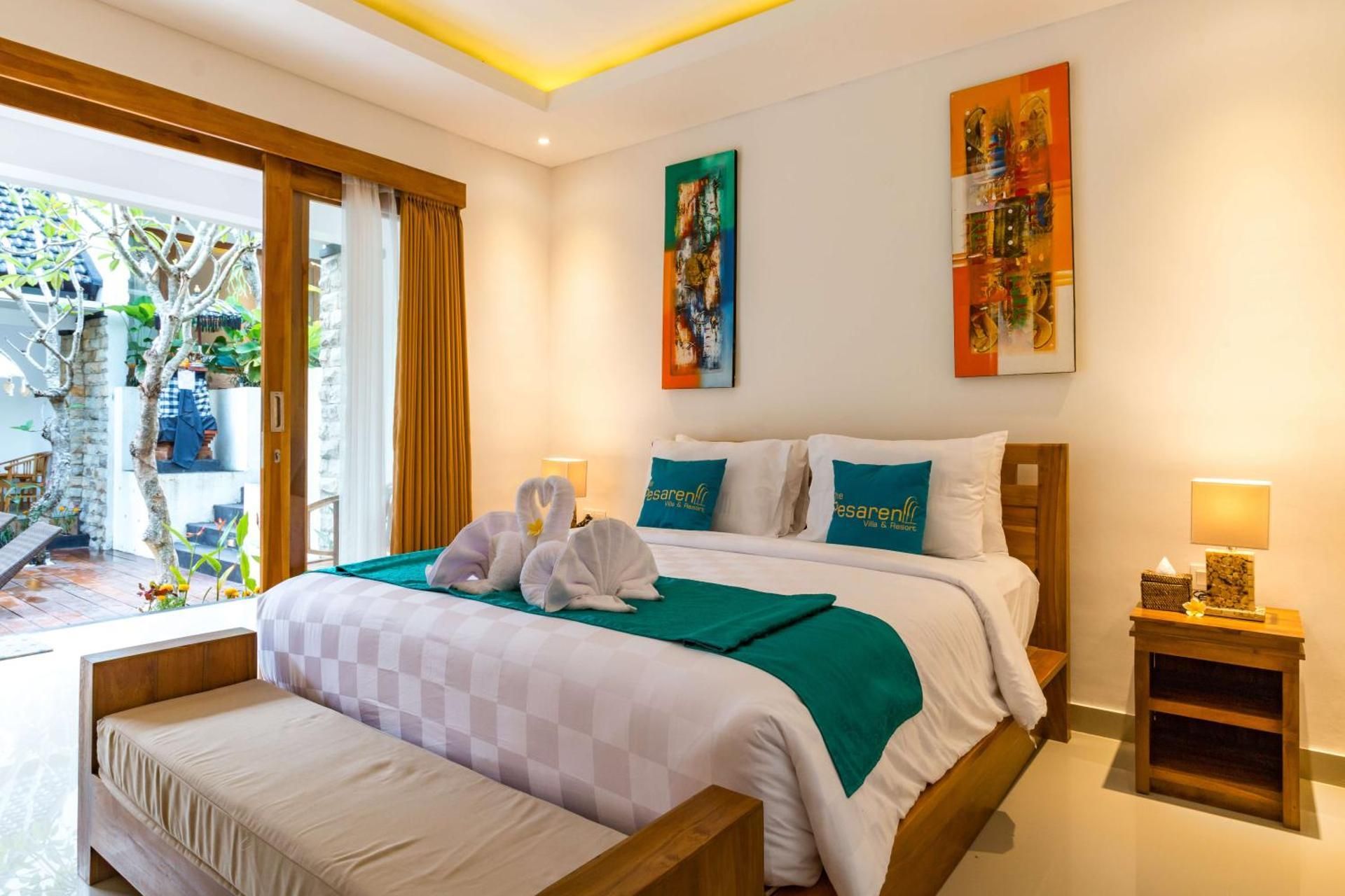 Suite with Garden View