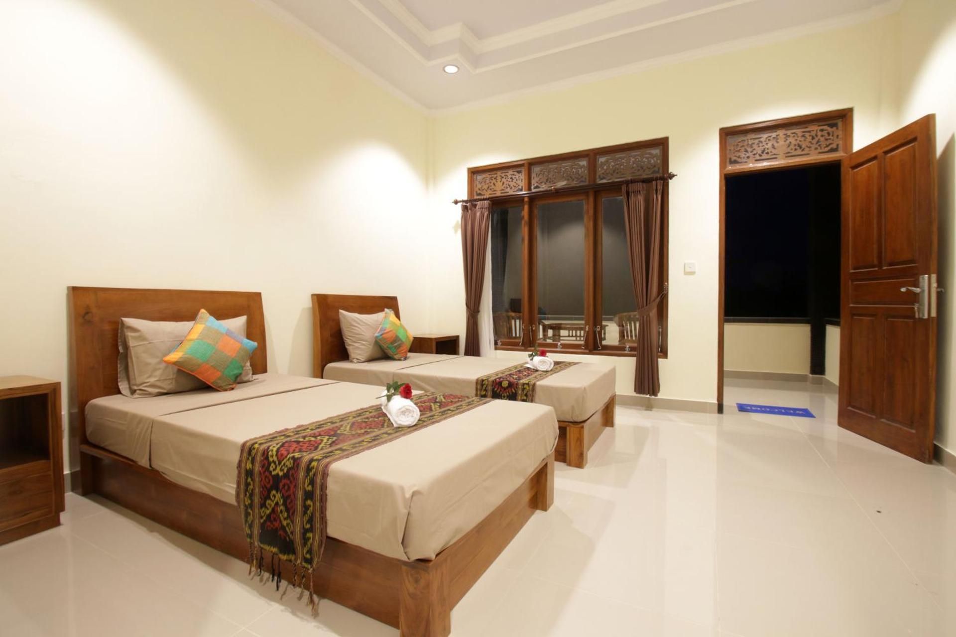 Twin Room with Pool View