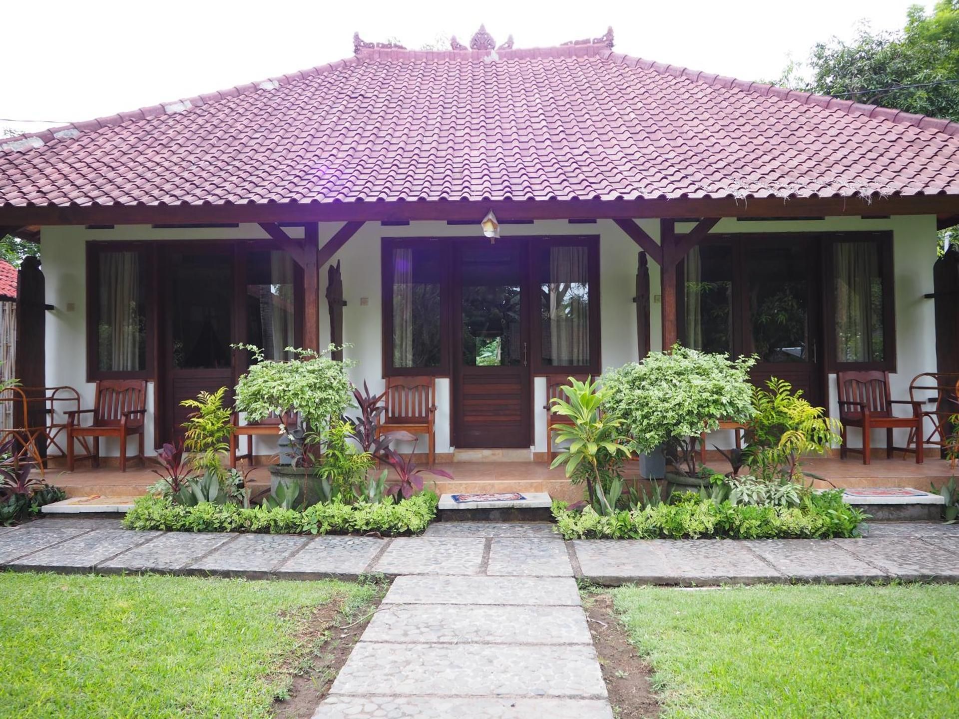 Reef Seen Divers' Resort