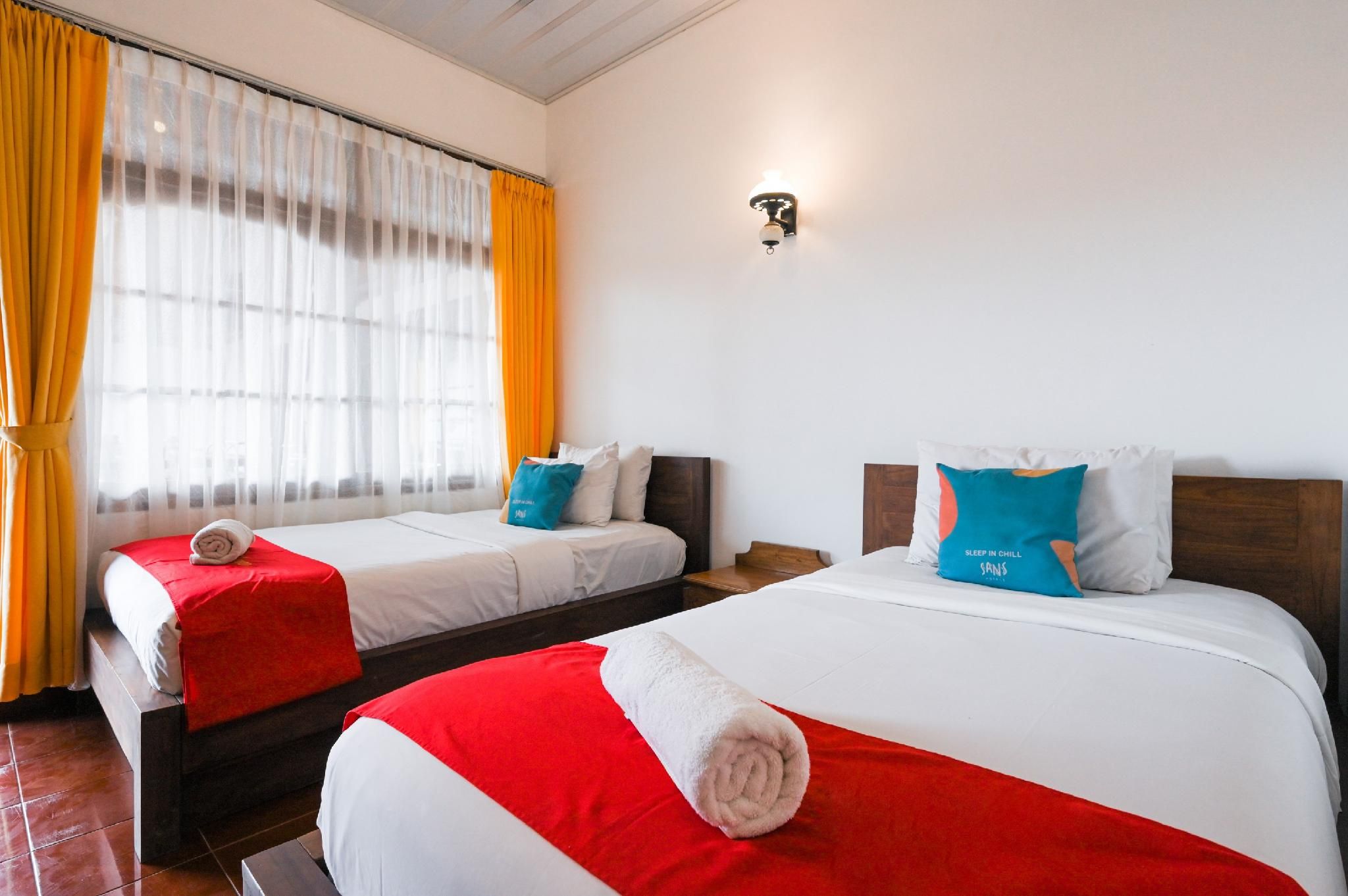 Standard Twin Room