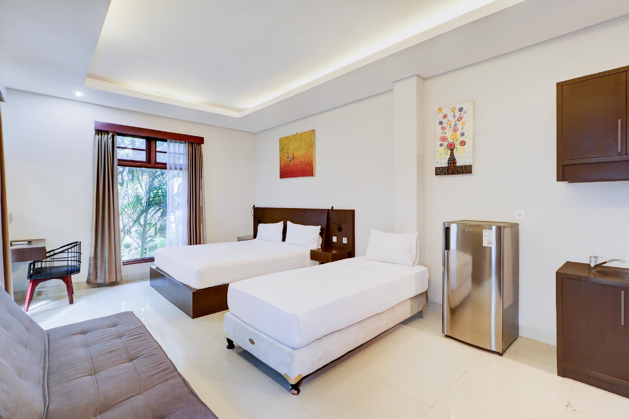 Suite Family Room