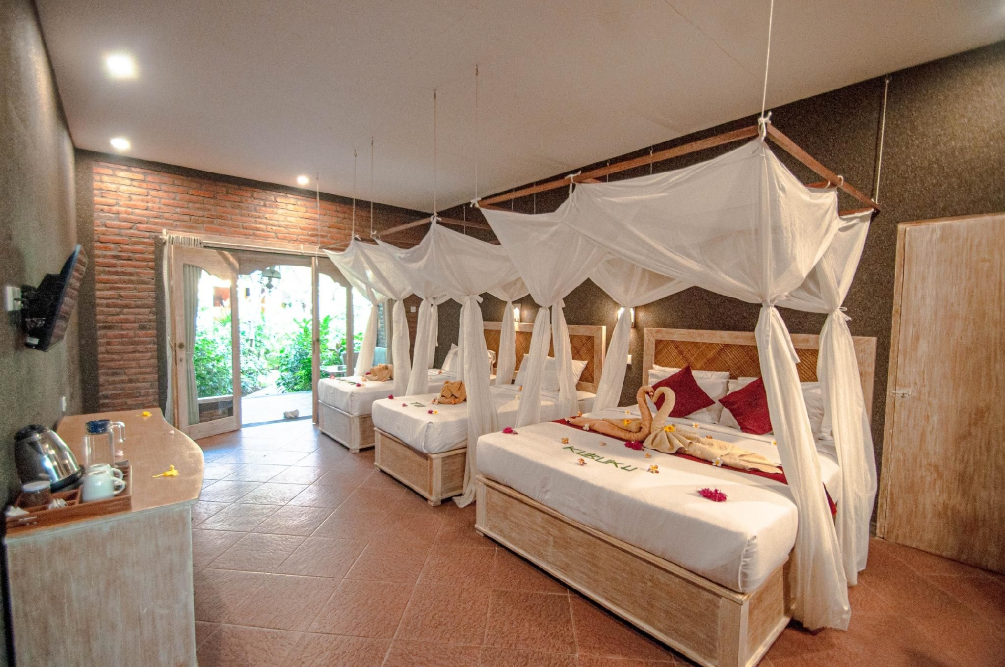 Connecting Deluxe Rooms - Family Stay