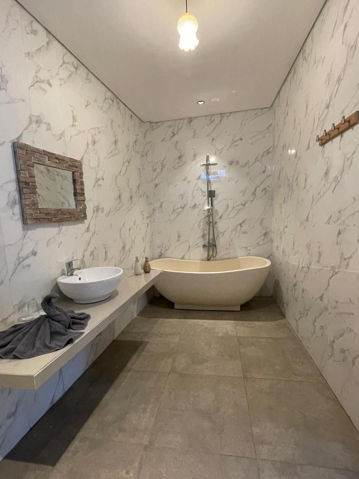 Twin Room with Private Bathroom