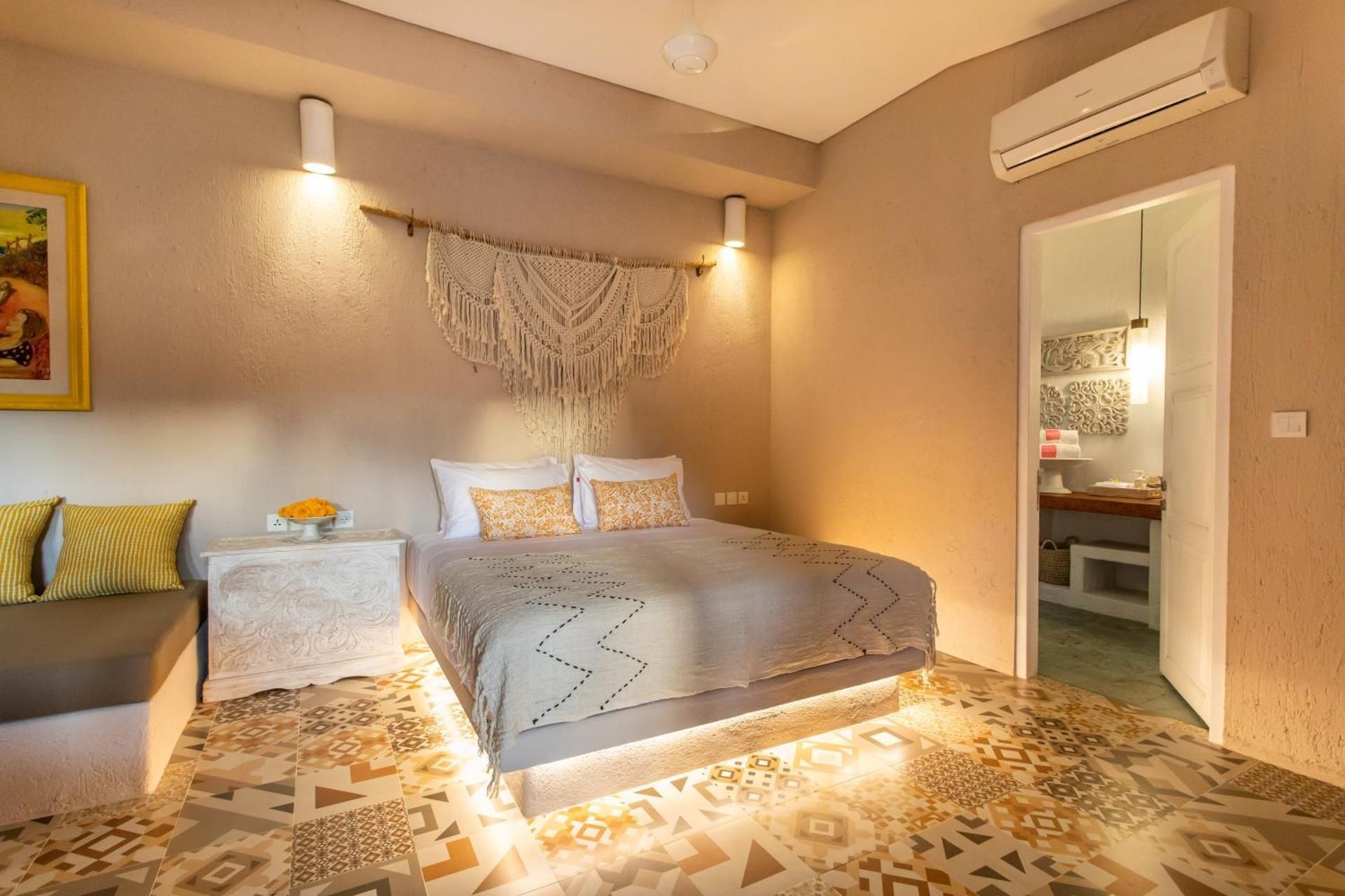 Cozy Room 5