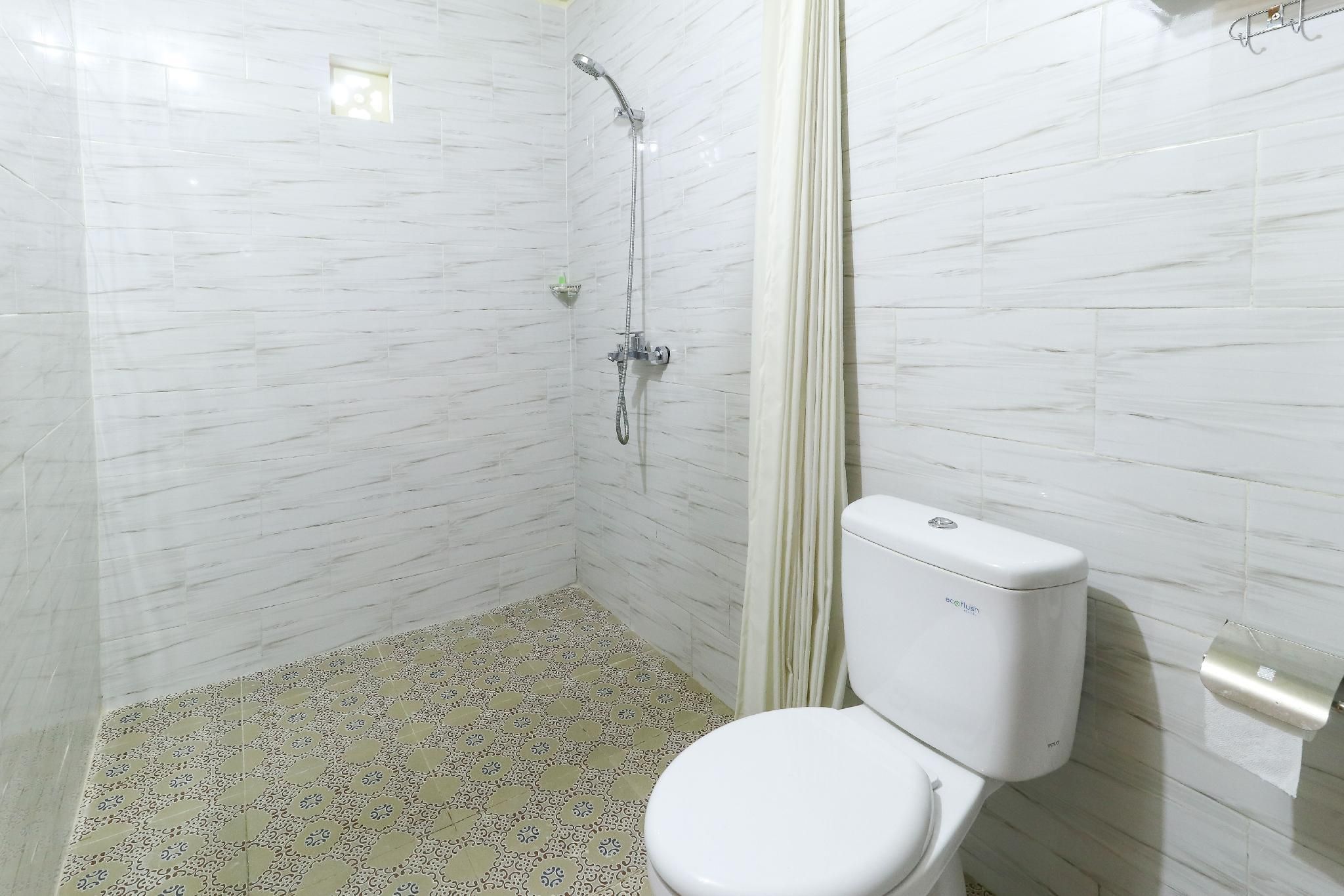 Sri Gunadi Bungalow Standard Double Room 2