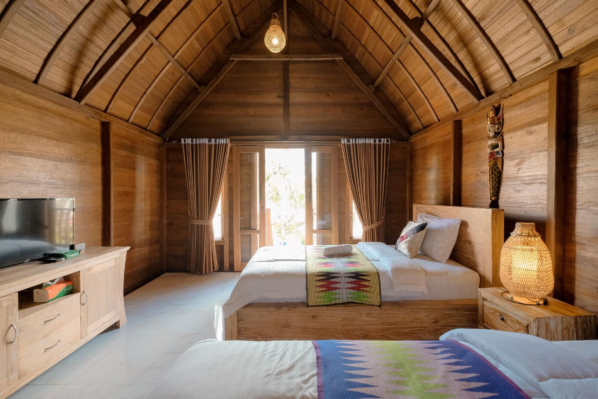 Twin Room with Private Bathroom