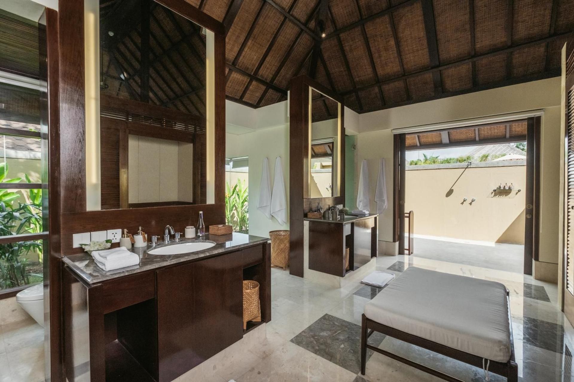 Courtyard Suite