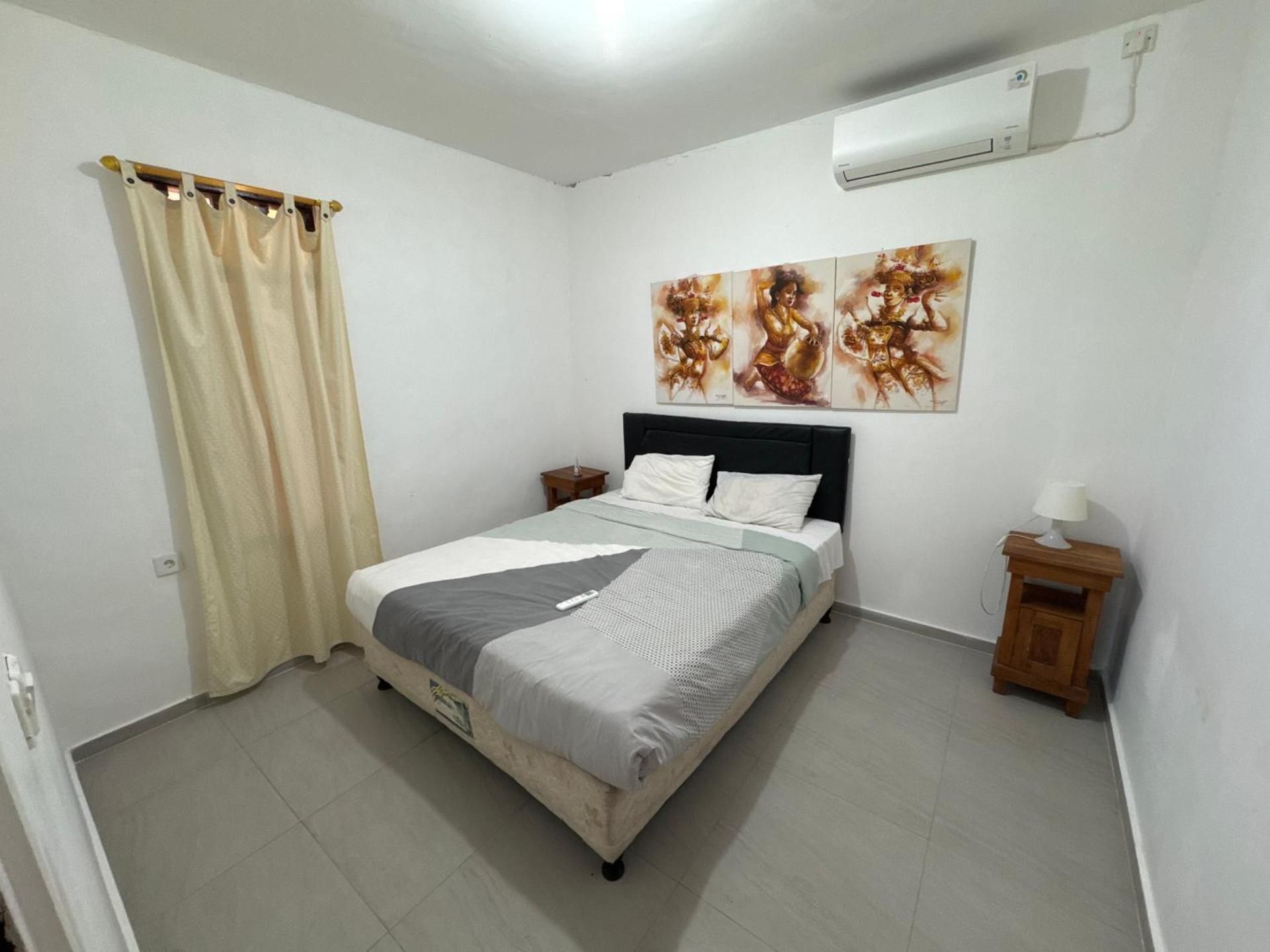 Double Room with Private External Bathroom