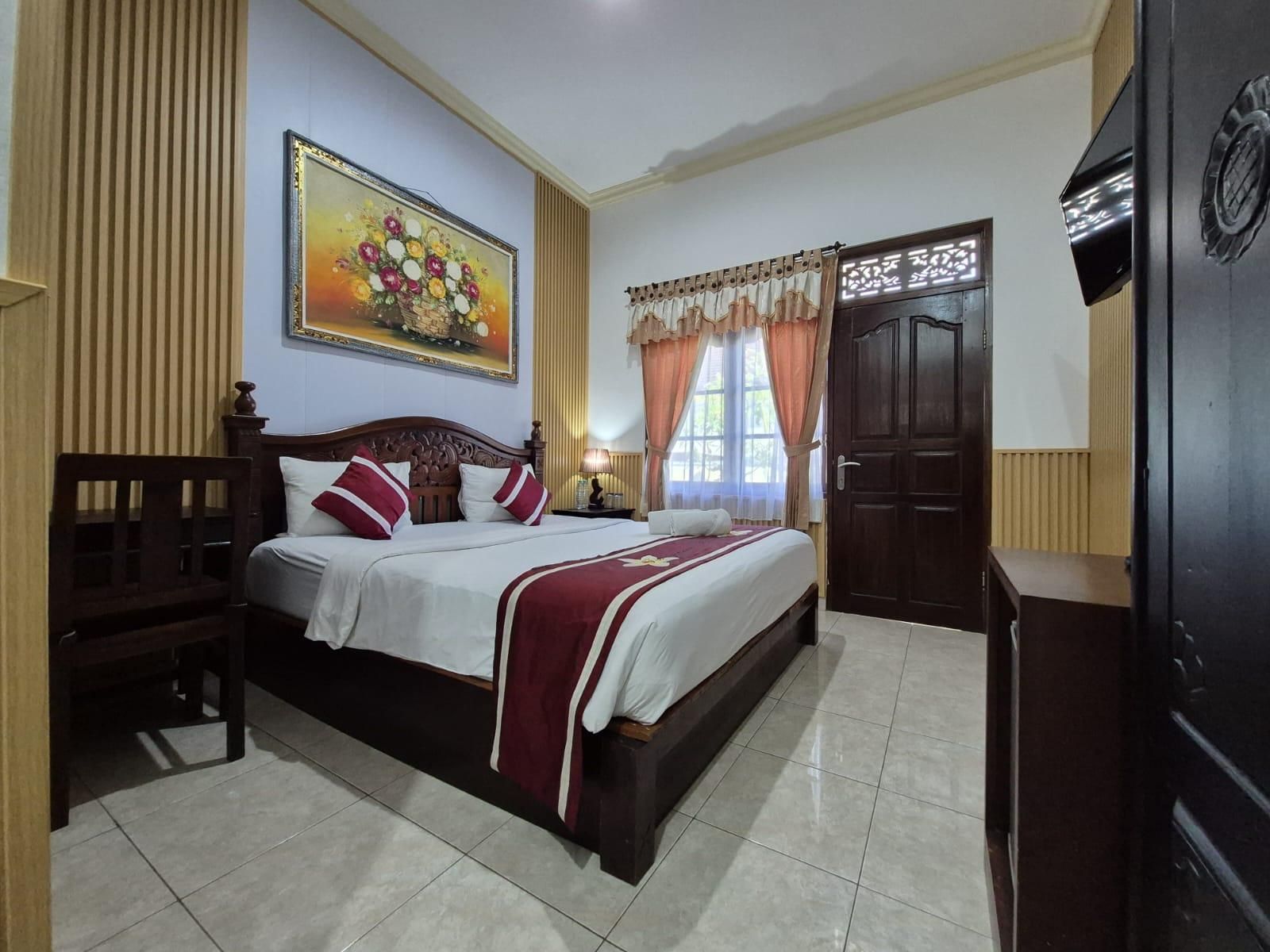 Standard Double Bedroom